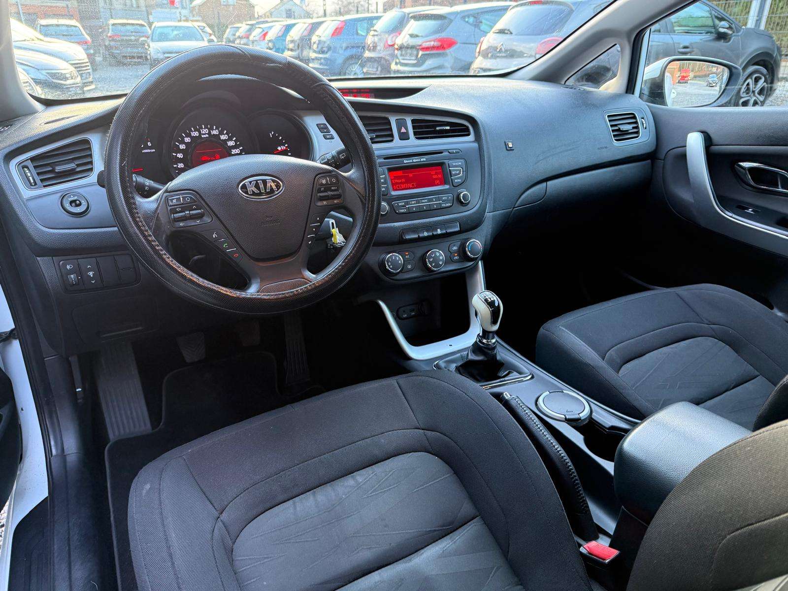 Kia ProCeed / pro_cee'd Pro_Cee'd 1.6 CRDi Mind / Clim / Entretien + CT OK