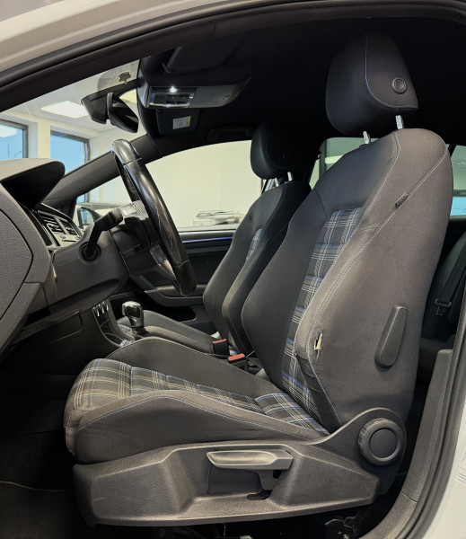 Volkswagen GOLF VII 1.4 TSI 204CH HYBRIDE RECHARGEABLE GTE DSG6 EURO6D-T 5P