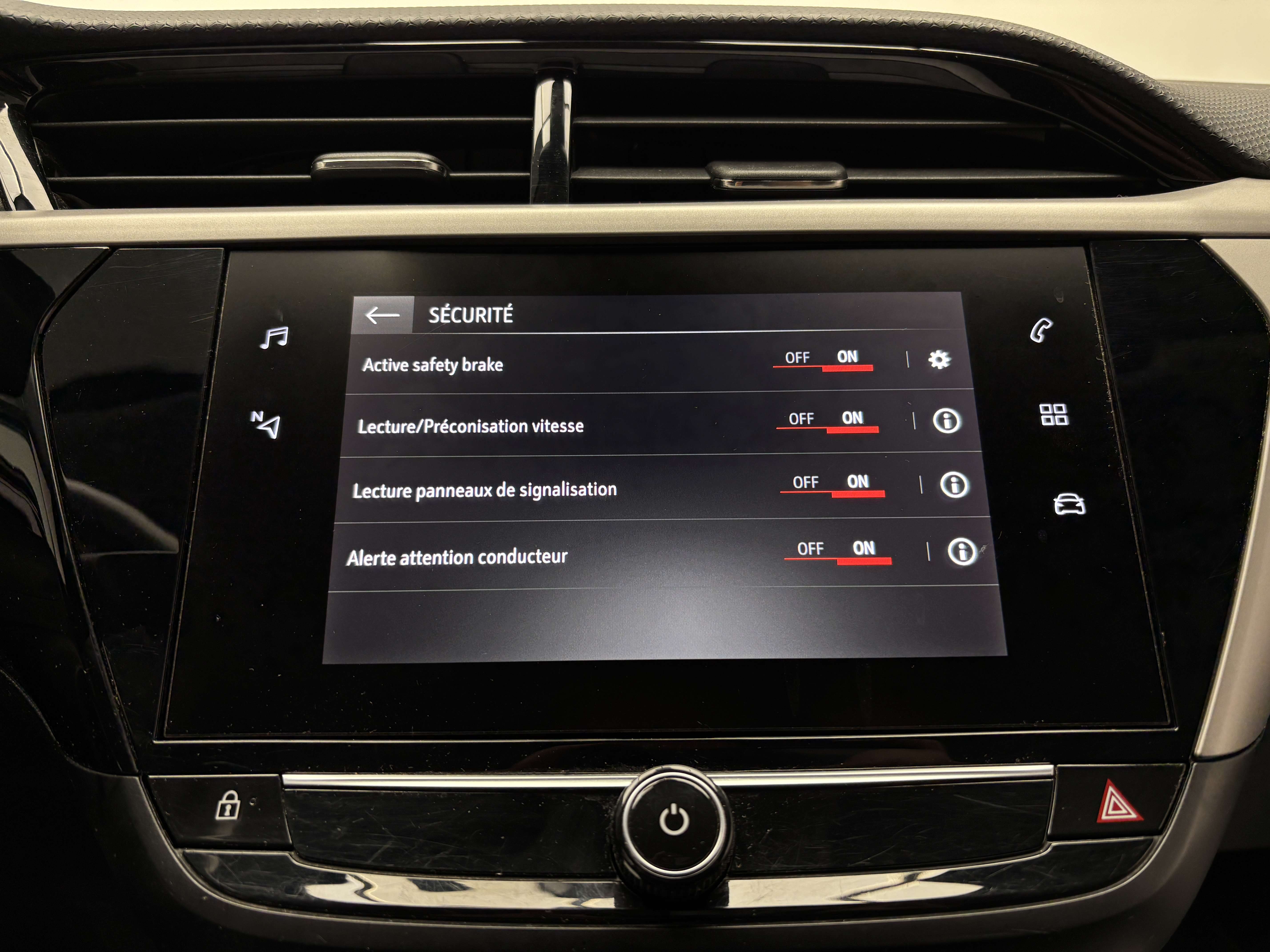 Opel Corsa 1.2i *CARPLAY*CAMERA*1ER PROPRIO*GARANTIE 12 MOIS*