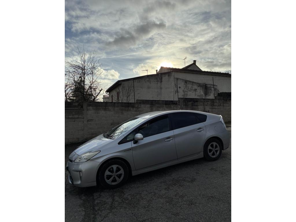Toyota Prius 73VVT-i et Moteur éléctrique 136h - 15' III 2009 Business PHASE 2
