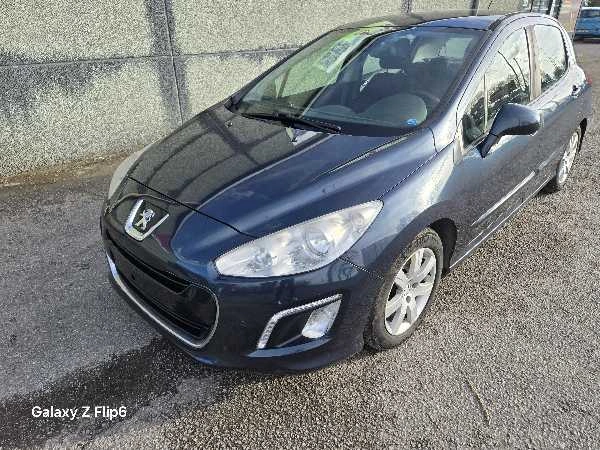 Peugeot 308 (2) 1.6 E-HDI 110 FAP BLUE LION STYLE BMP6 5P