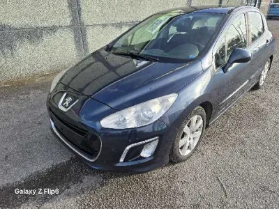 Peugeot 308 (2) 1.6 E-HDI 110 FAP BLUE LION STYLE BMP6 5P