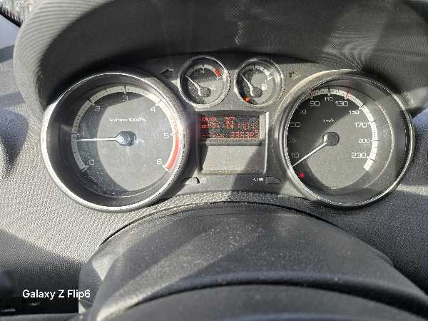 Peugeot 308 (2) 1.6 E-HDI 110 FAP BLUE LION STYLE BMP6 5P