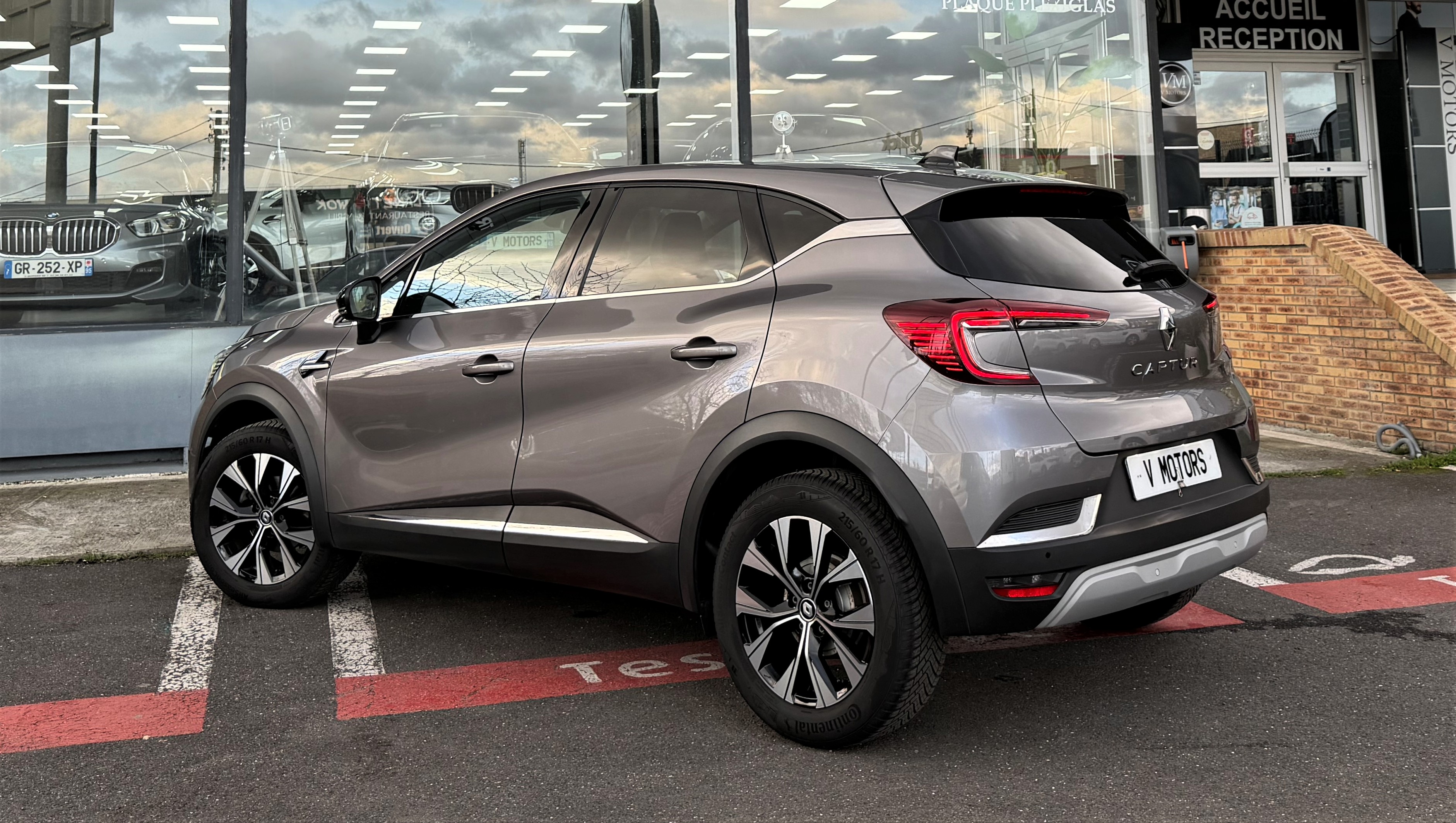 Renault Captur II Tce 90 Techno Exclusive Design' New 1er Main
