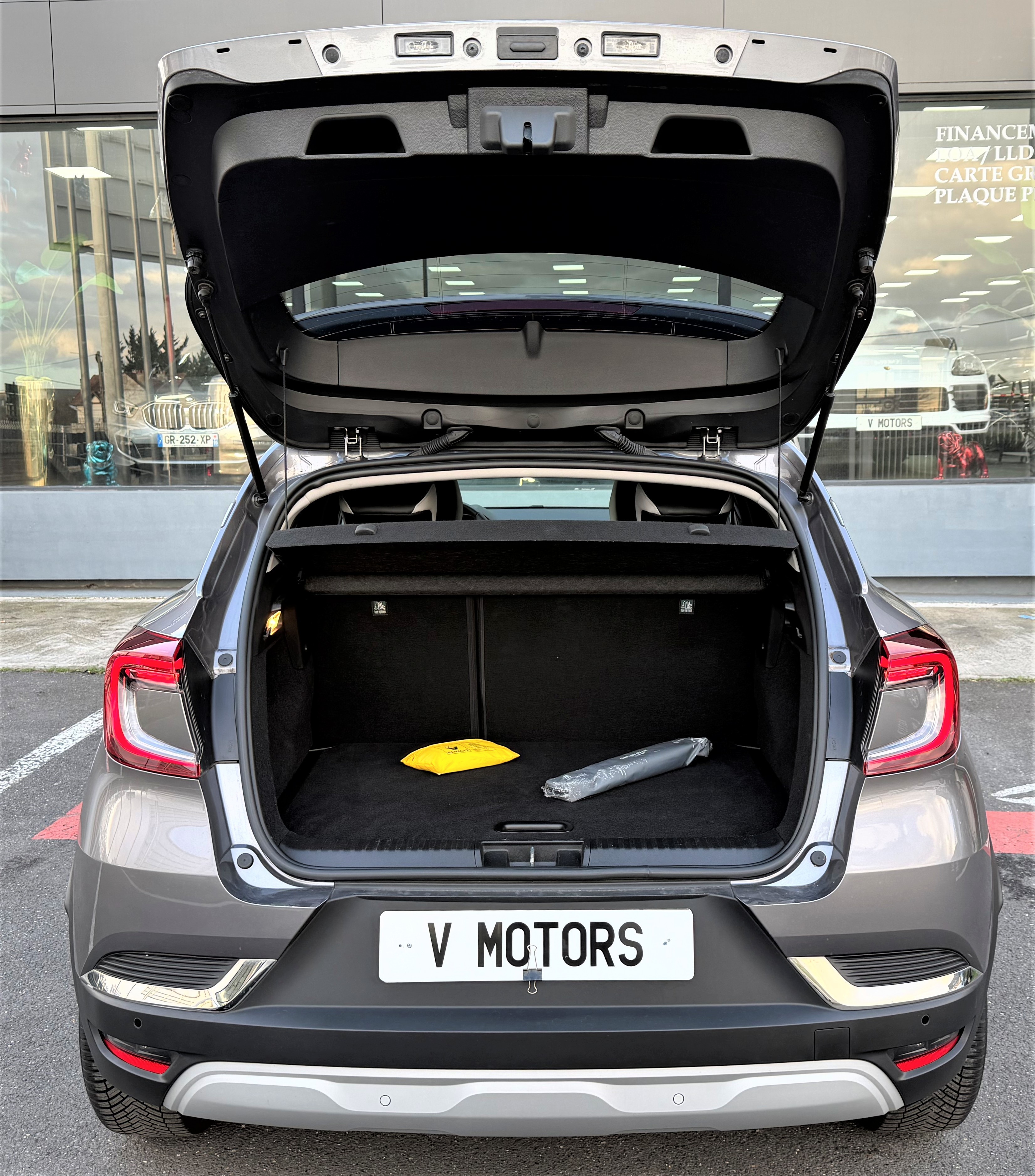 Renault Captur II Tce 90 Techno Exclusive Design' New 1er Main