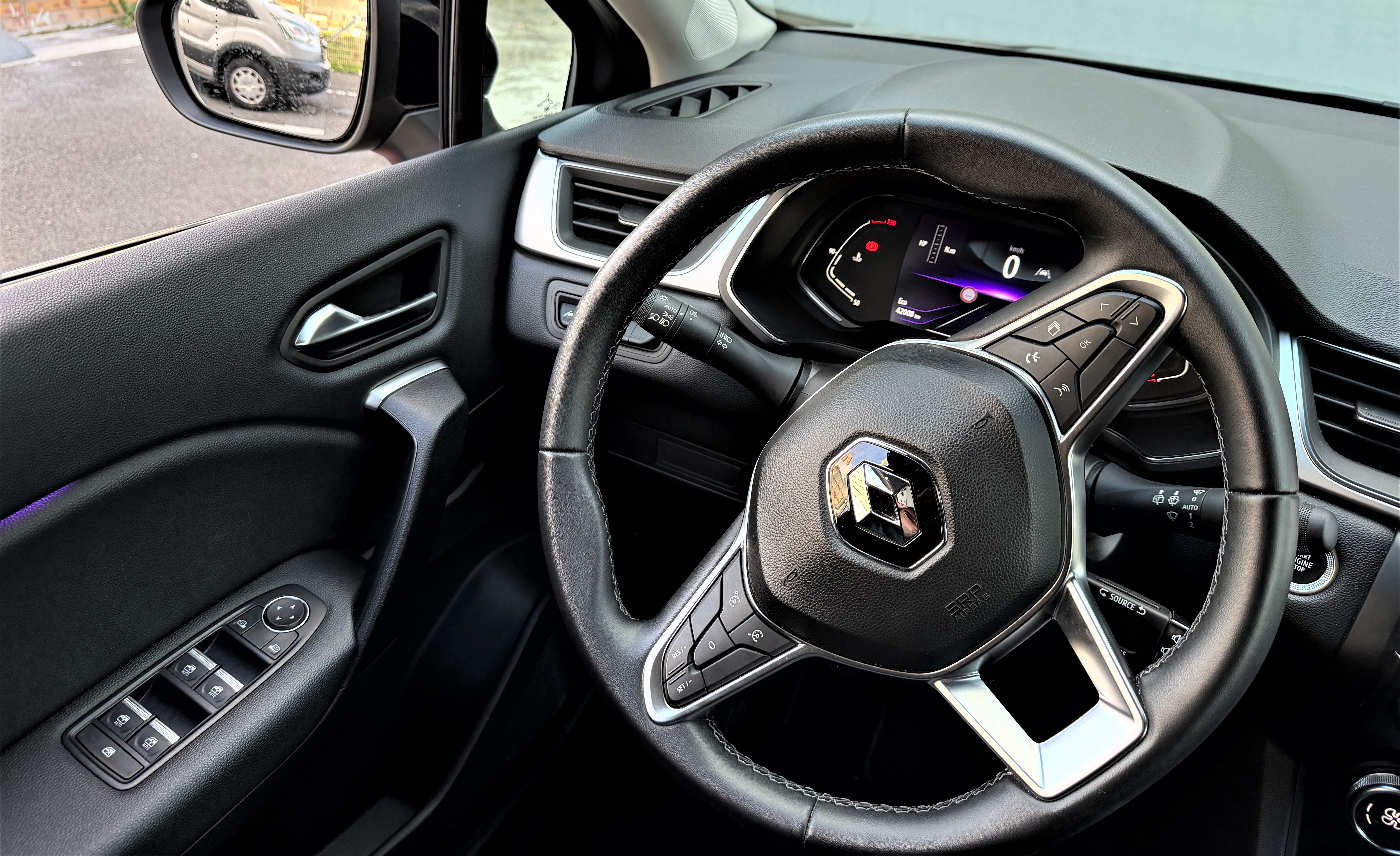 Renault Captur II Tce 90 Techno Exclusive Design' New 1er Main