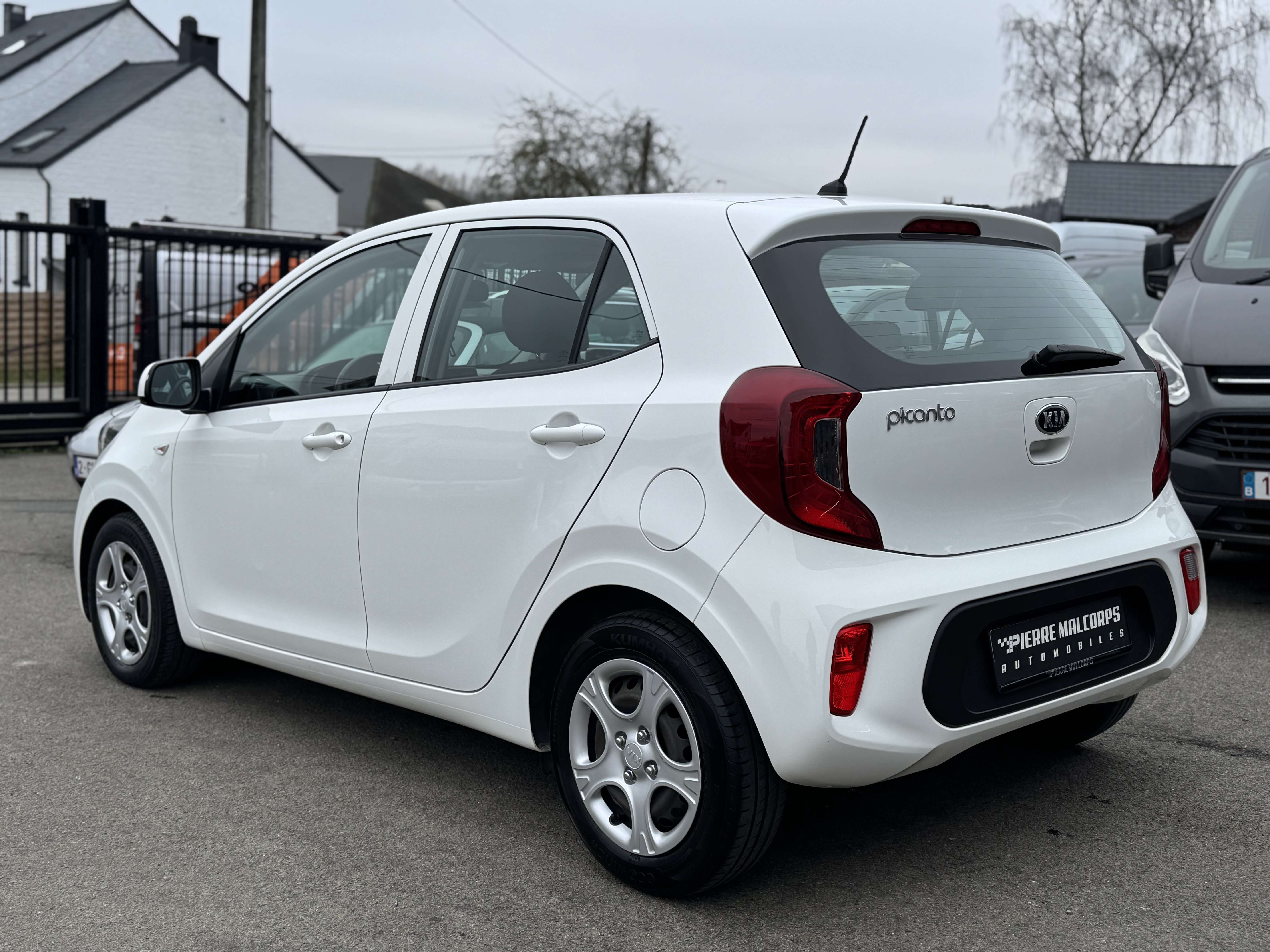Kia Picanto 1.0i Easy / BLUETOOTH / AIRCO / RADIO / EURO 6