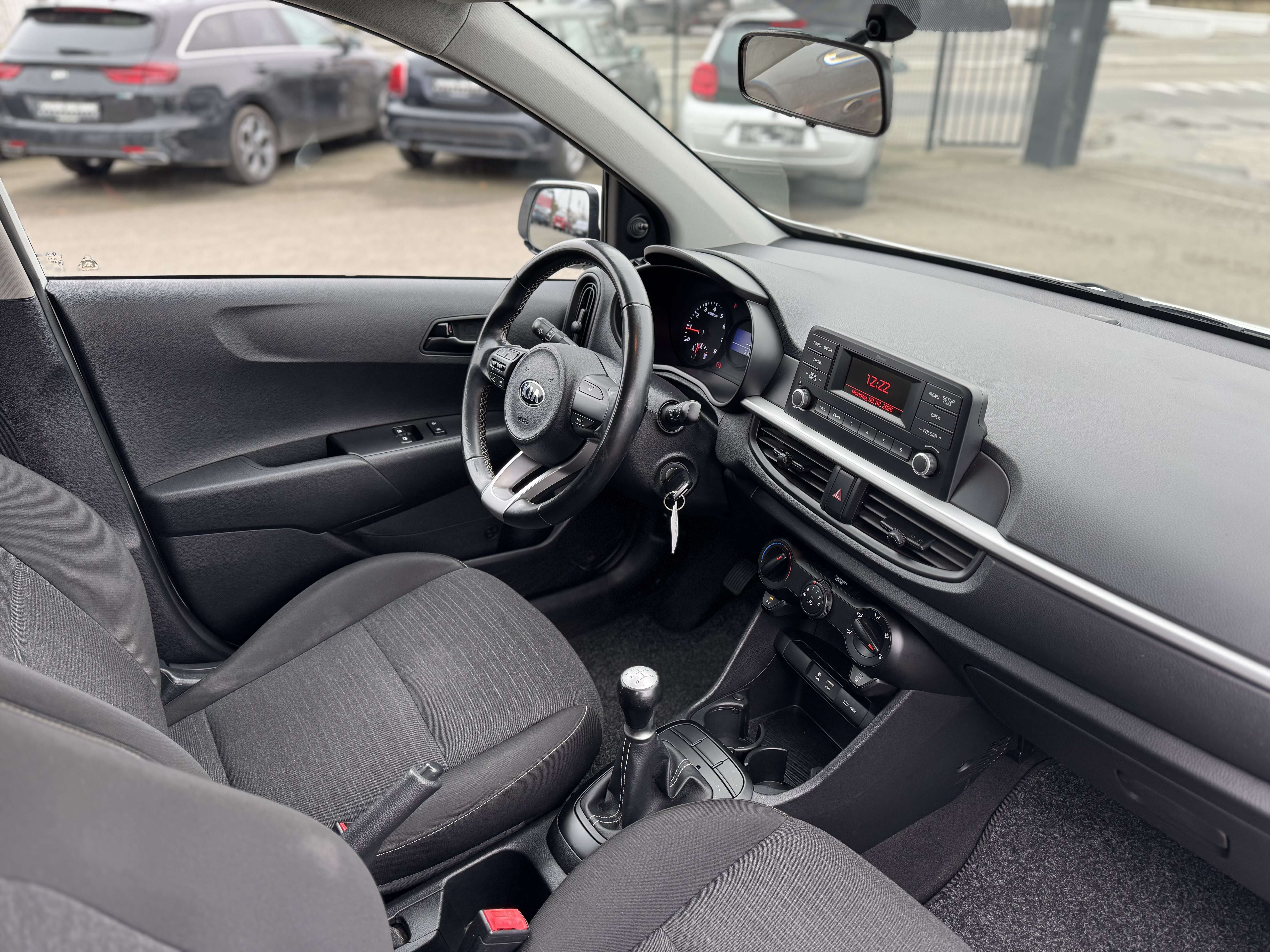 Kia Picanto 1.0i Easy / BLUETOOTH / AIRCO / RADIO / EURO 6