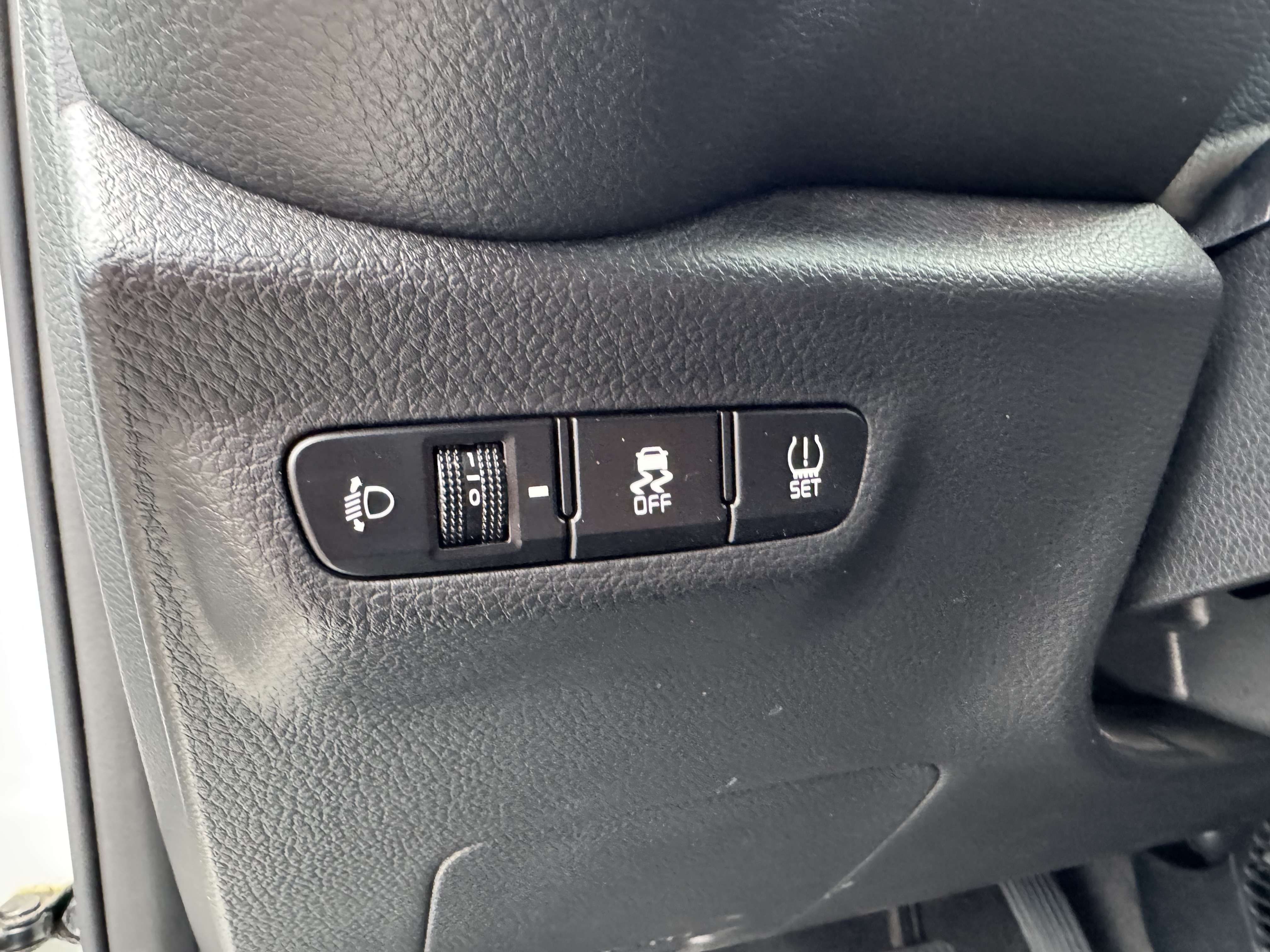 Kia Picanto 1.0i Easy / BLUETOOTH / AIRCO / RADIO / EURO 6