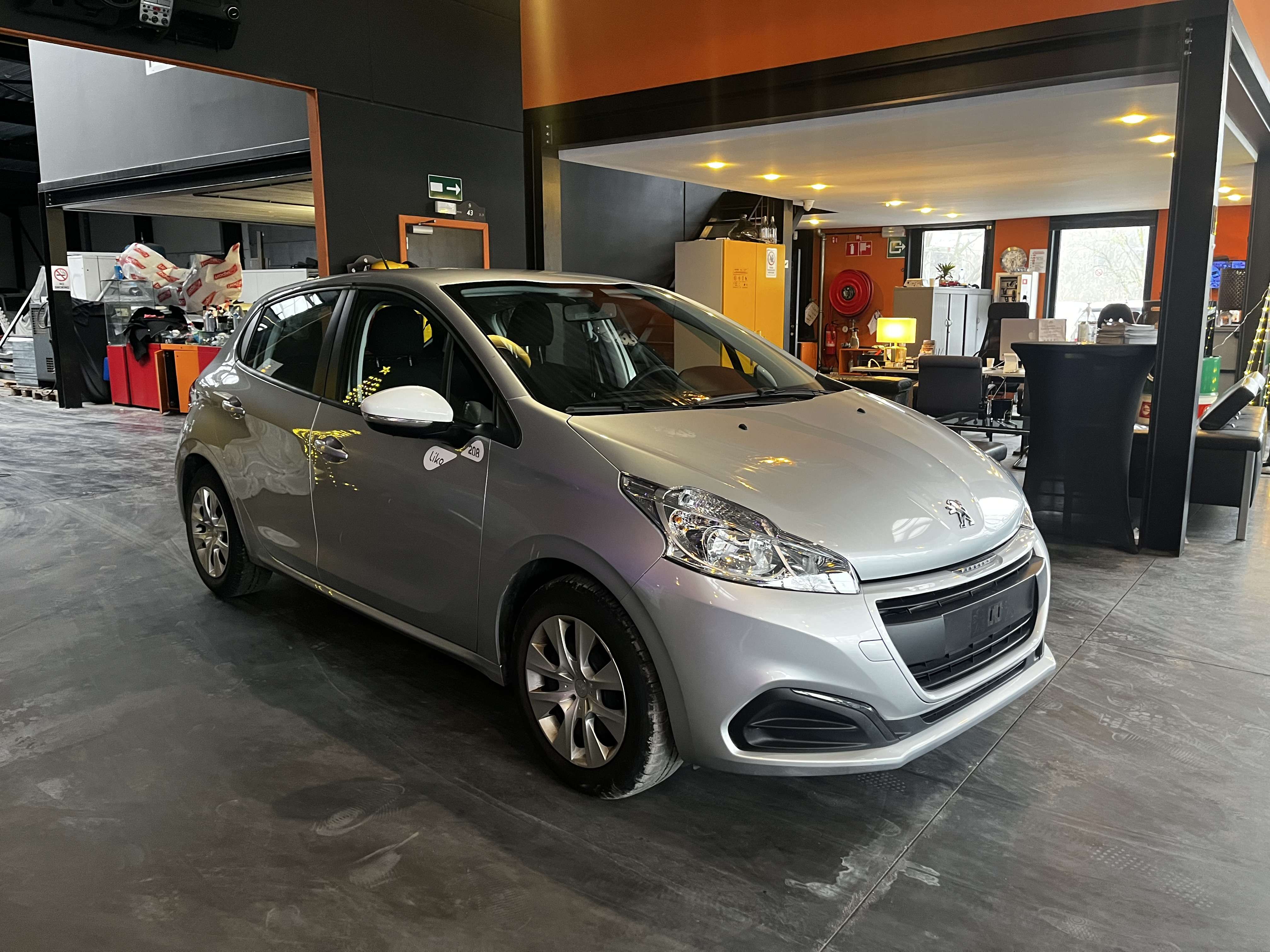 Peugeot 208 ✅12 MOIS DE GARANTIE✅208 1.2i✅