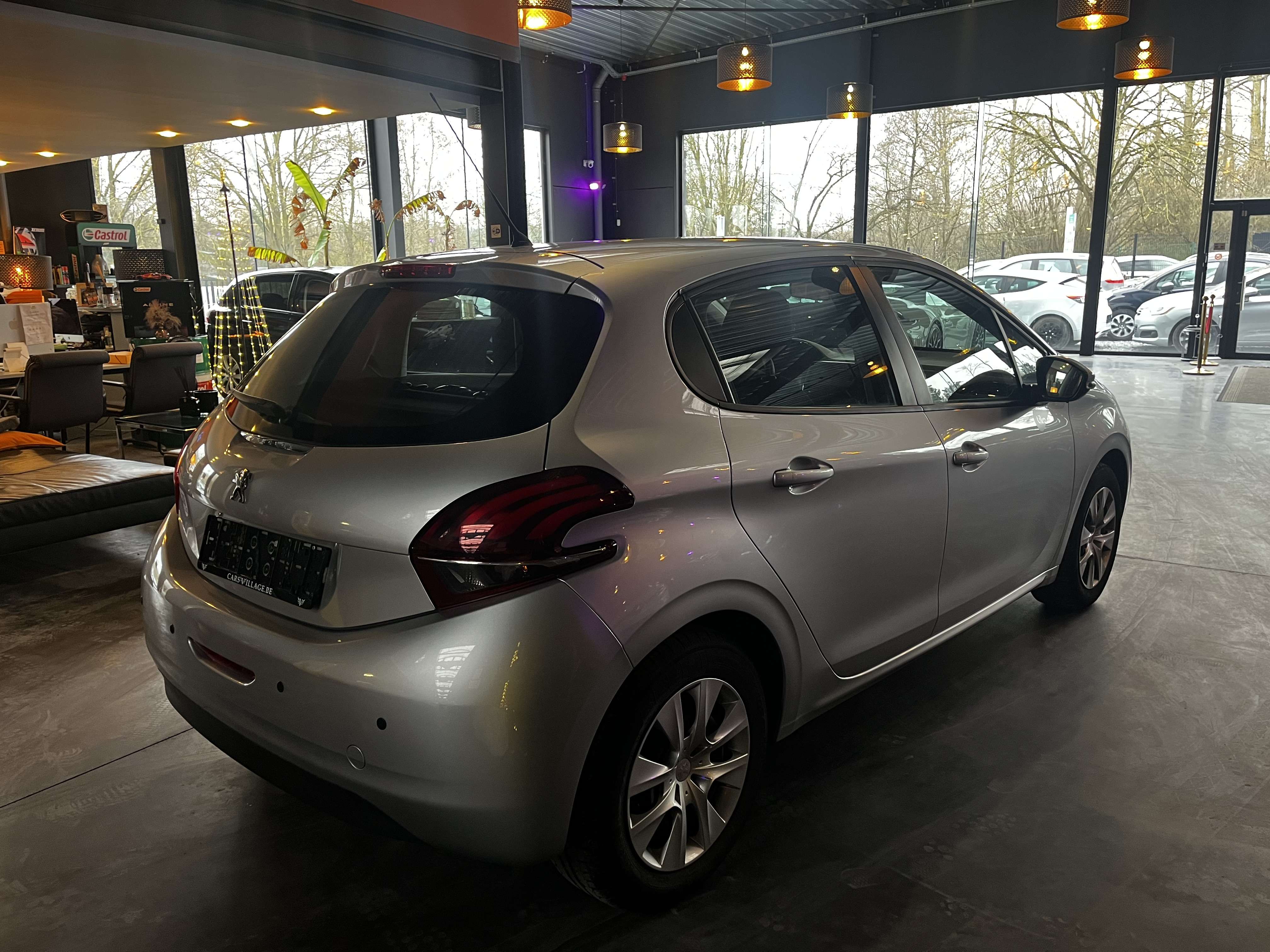 Peugeot 208 ✅12 MOIS DE GARANTIE✅208 1.2i✅