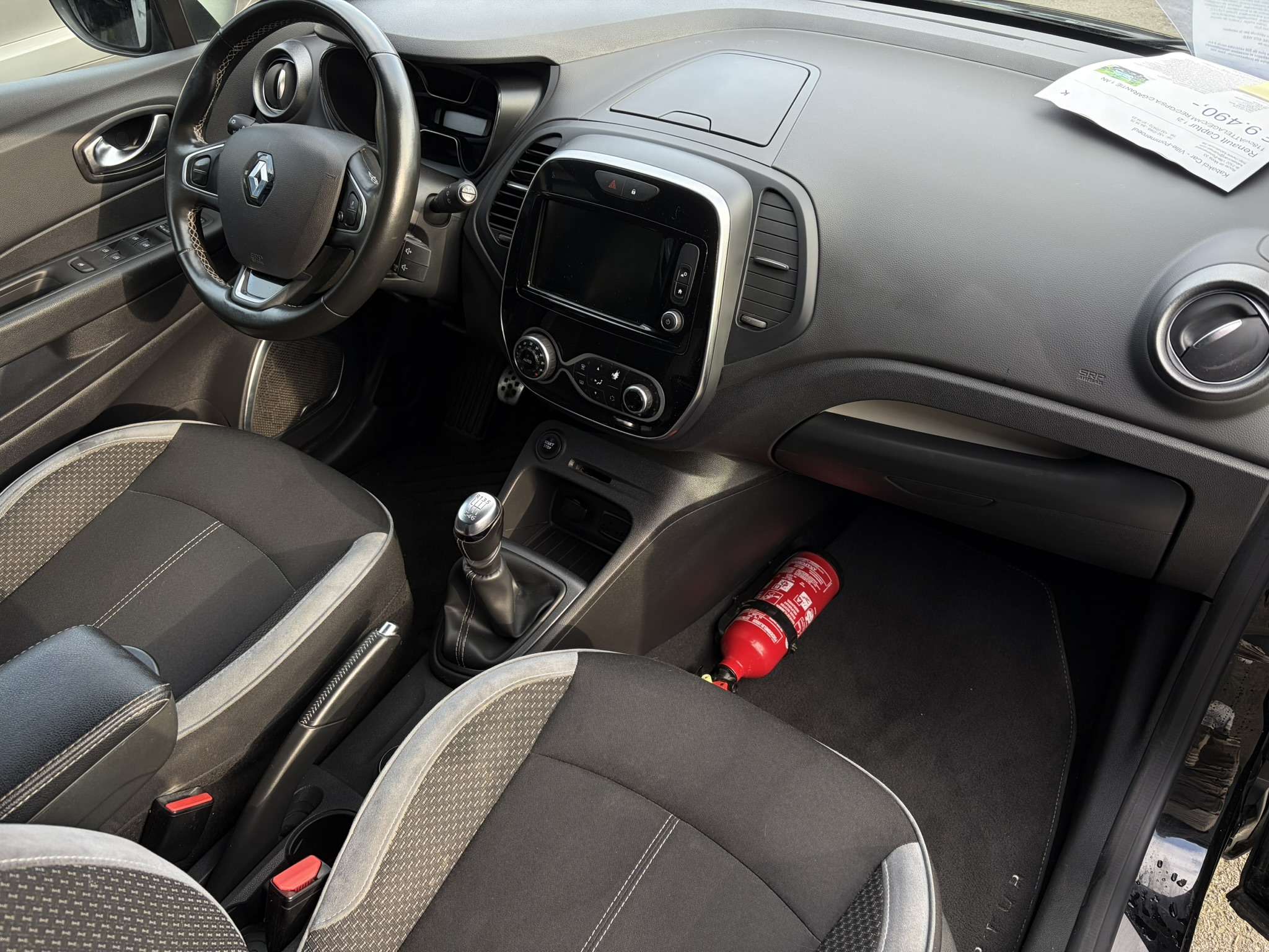 Renault Captur 1.2i 118cv/ATTELAGE/CAM REC/GPS/A.C/GARANTIE 1 AN