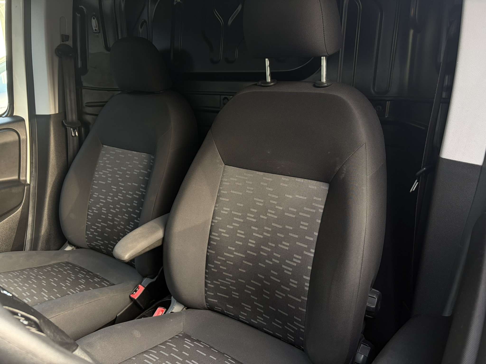 Opel Combo 1.3CDTI 95CV UTILITAIRE/CAPT AR/ GARANTIE 12 MOIS