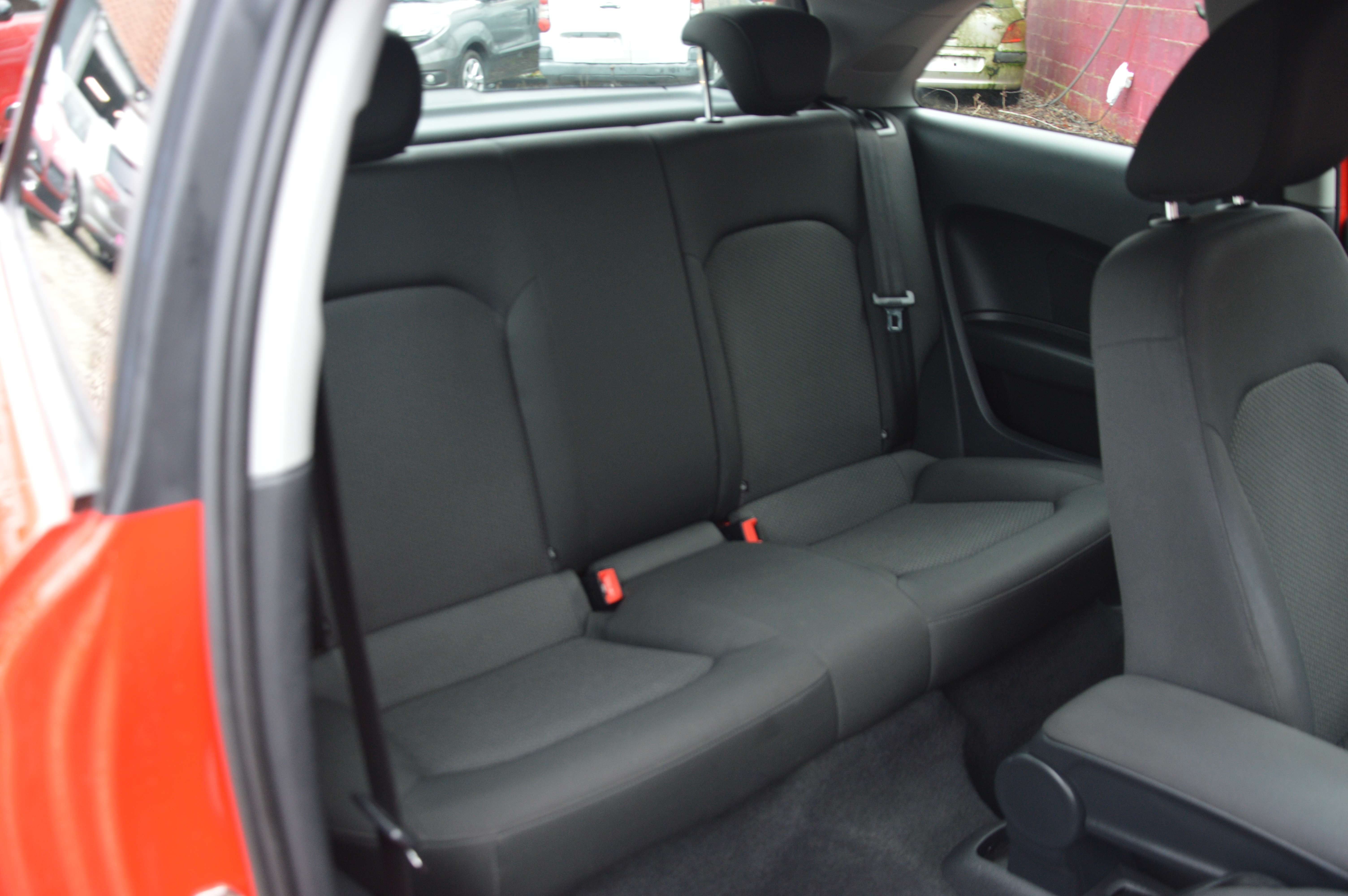 Audi A1 1.6TDi Ambition S line CRUIS CLIM 140.782KM