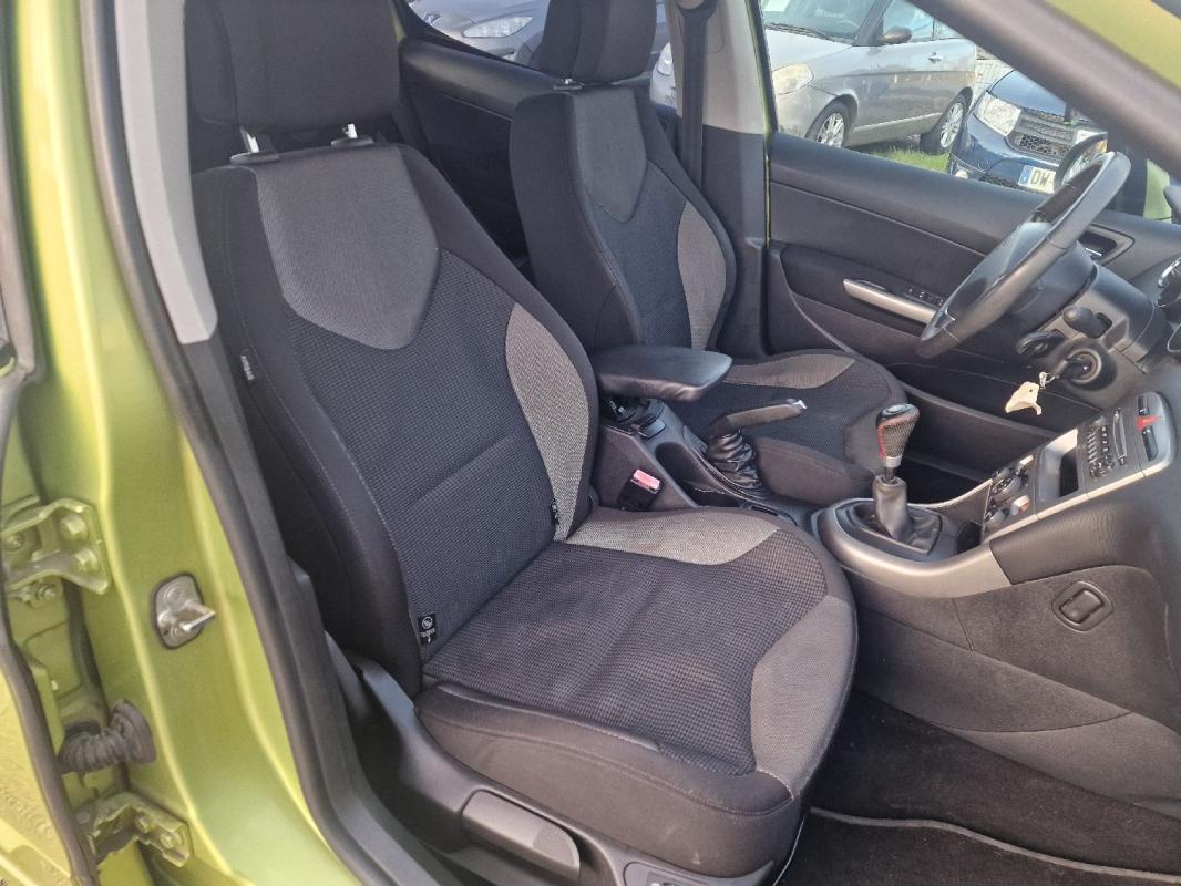 Peugeot 308 premium 1.6 HDi 16V FAP 110CV