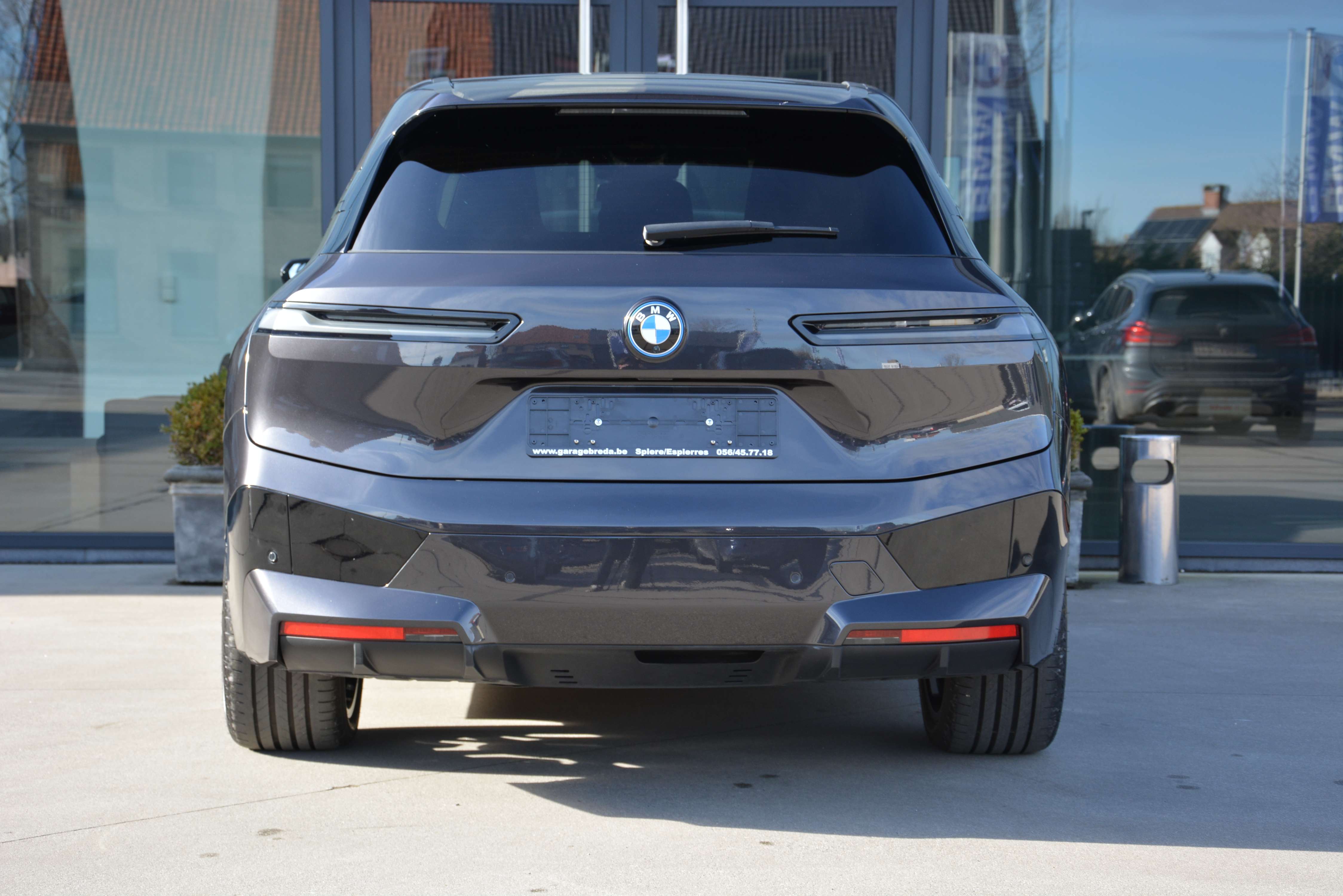 BMW iX xDrive50 M-Sport/Skylounge/Softclose/Massage/ACC