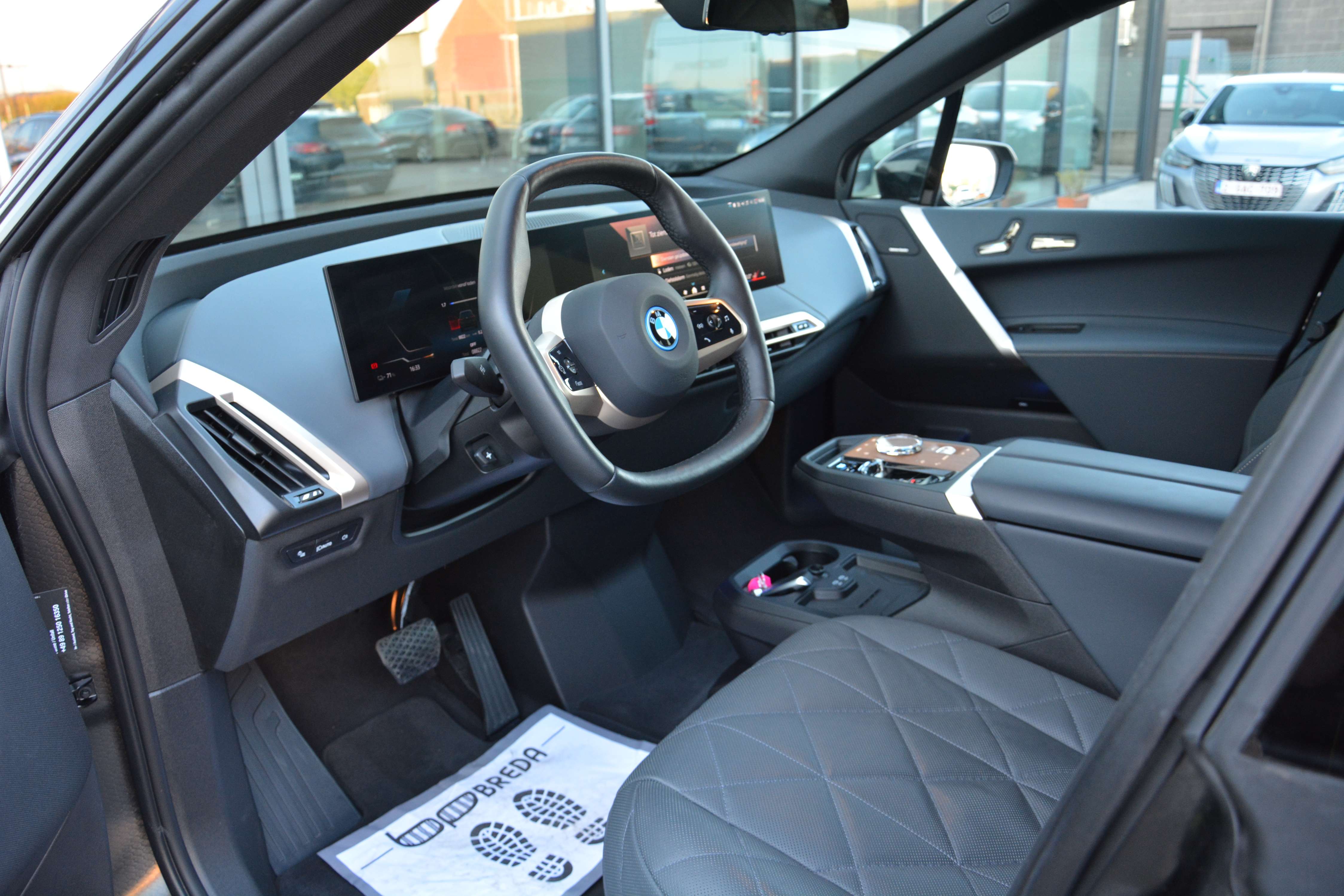 BMW iX xDrive50 M-Sport/Skylounge/Softclose/Massage/ACC