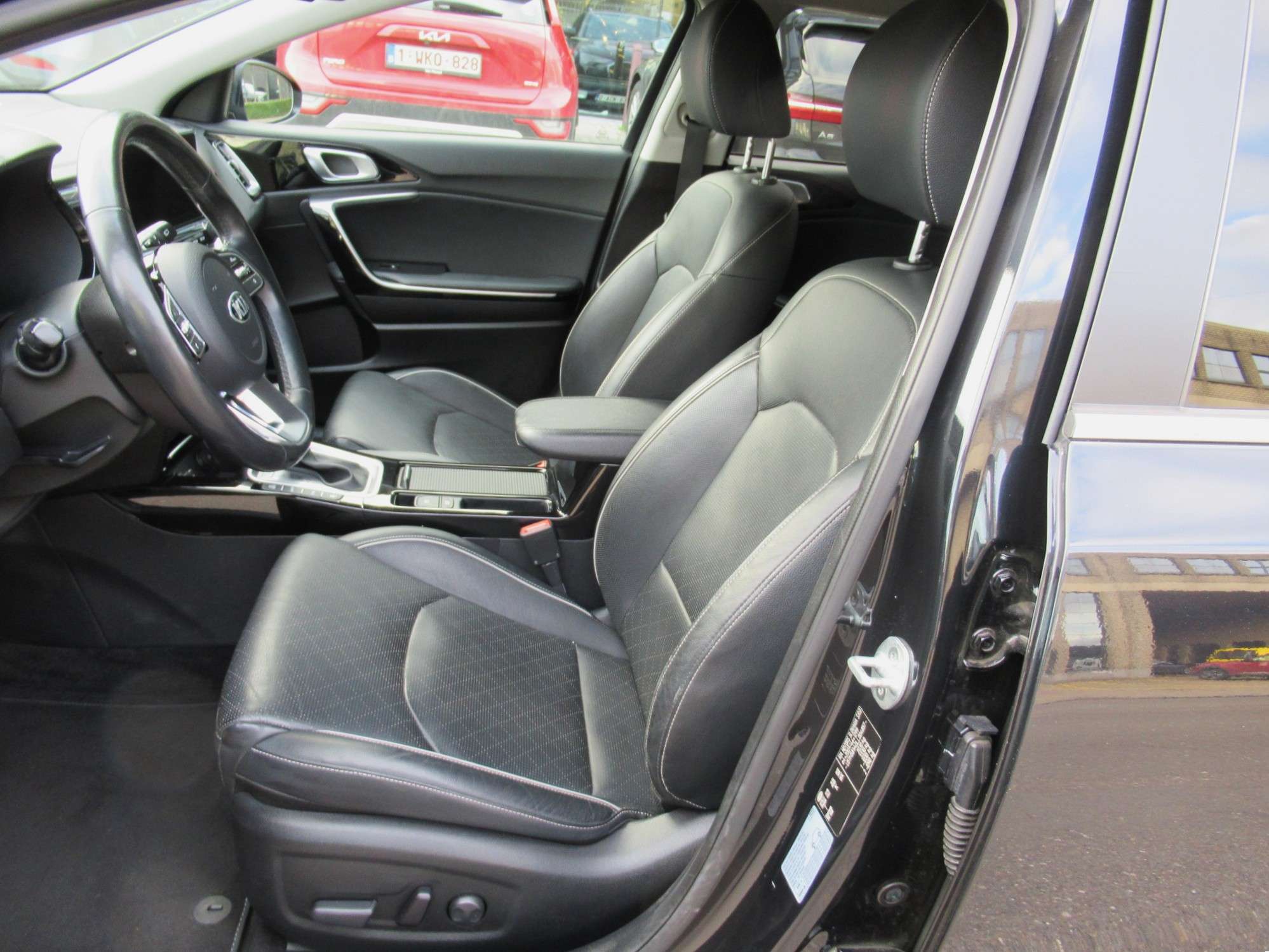 Kia Ceed SW / cee'd SW 1.6 PHEV DSG-ACC-Leder-Navi-Airco-CarPlay/Android