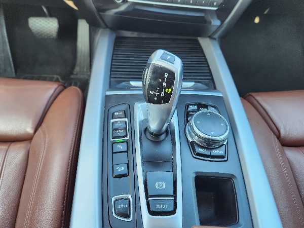 Bmw X5 BMW X5 F15 40E 313 CV EXCLUSIVE BV8 1ER MAIN 30 999 EUROS