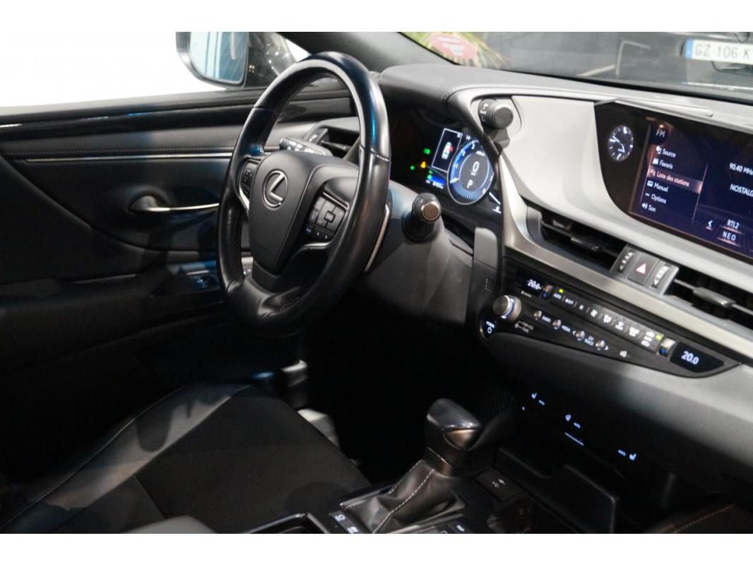Lexus Es 300h - BV E-CVT 2021 Luxe suivi constructeur