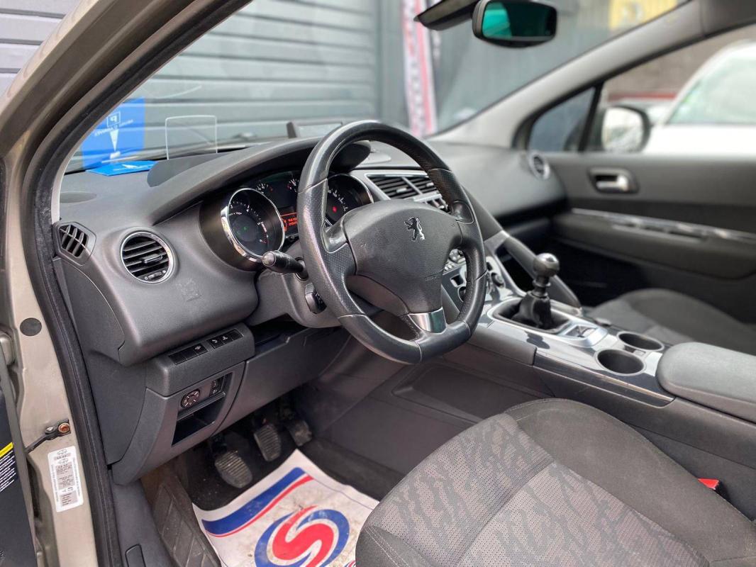 Peugeot 3008 1.6 HDi110 FAP Féline