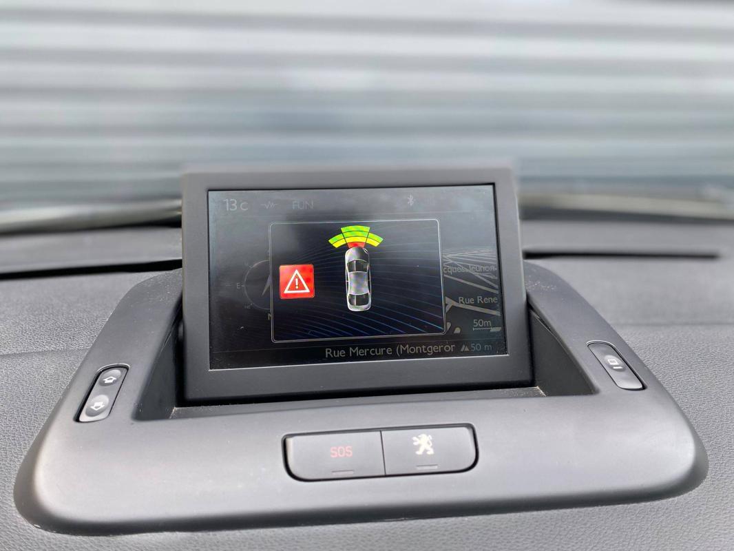 Peugeot 3008 1.6 HDi110 FAP Féline