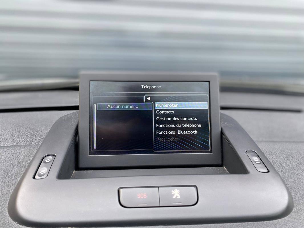 Peugeot 3008 1.6 HDi110 FAP Féline