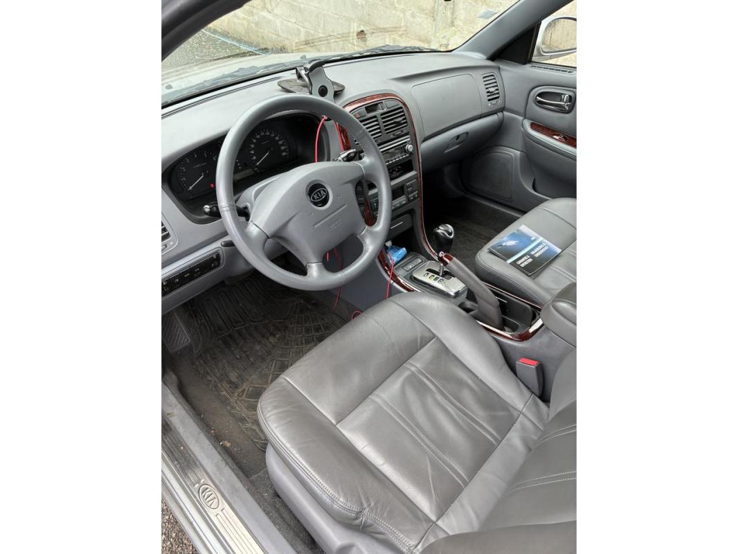 Kia Magentis KIA MAGENTIS 2.5 - BVA  2002 BERLINE