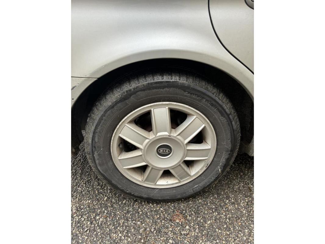 Kia Magentis KIA MAGENTIS 2.5 - BVA  2002 BERLINE