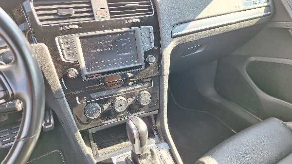 Volkswagen Golf VII 2.0 TSI 300 R 4MOTION