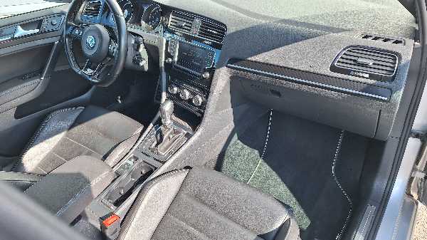 Volkswagen Golf VII 2.0 TSI 300 R 4MOTION