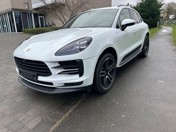 Porsche Macan 2.0 pack chrono