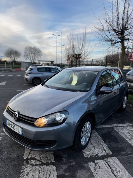 Volkswagen Golf VII 1.6 TDI 105 5P
