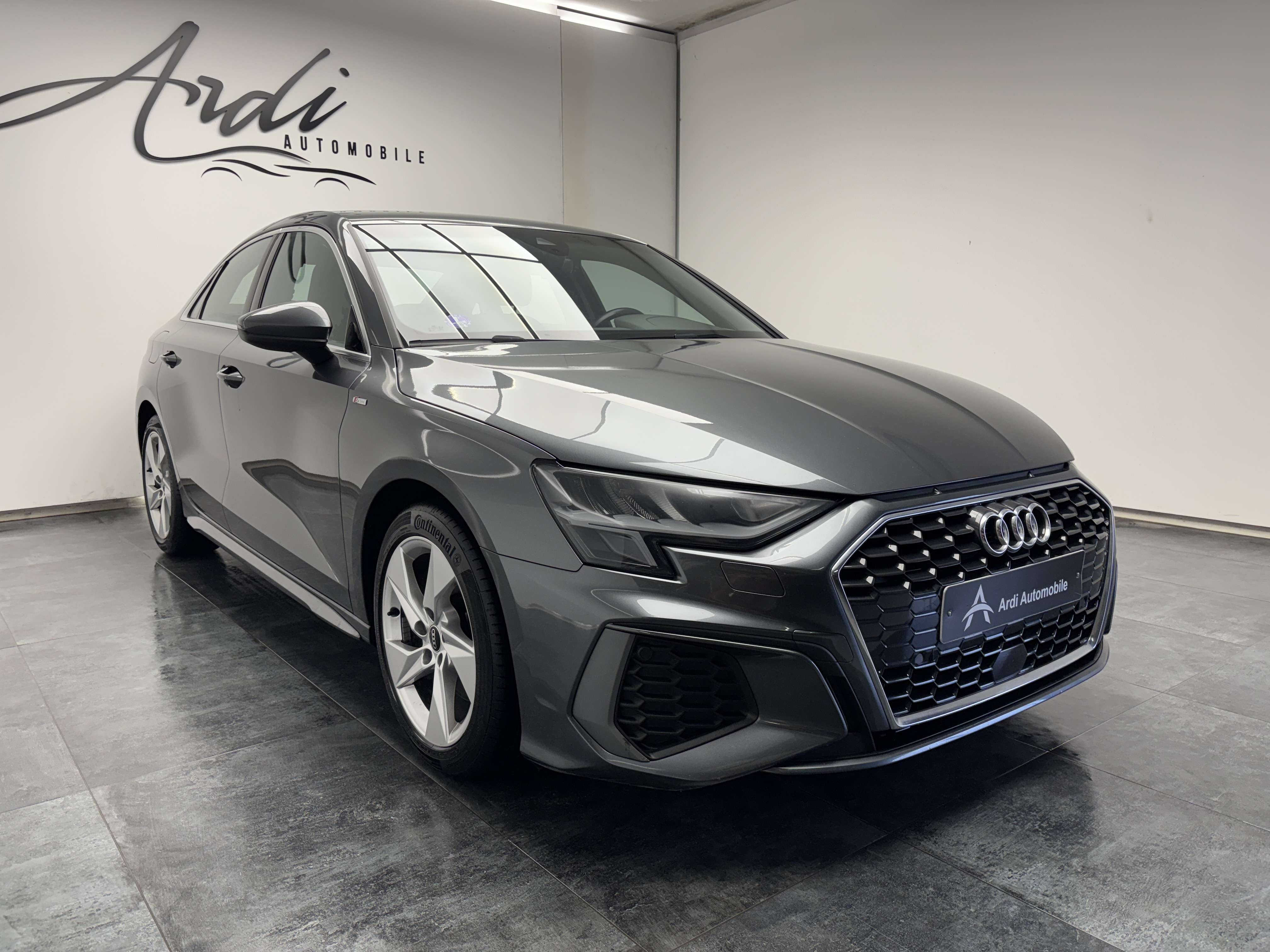 Audi A3 1.0 TFSI S line *CARPLAY*XENON*1 PROPRIO*GARANTIE*