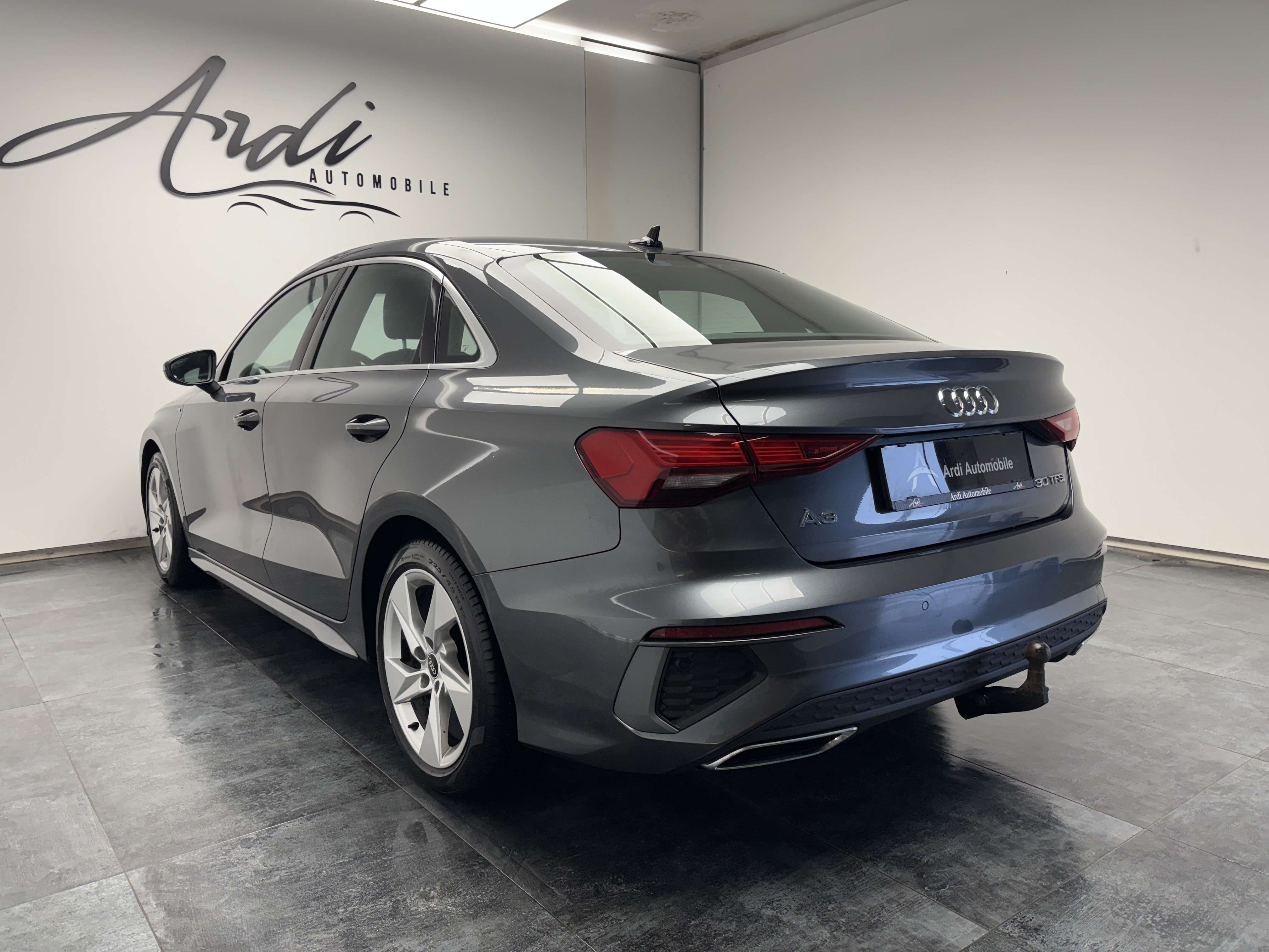 Audi A3 1.0 TFSI S line *CARPLAY*XENON*1 PROPRIO*GARANTIE*
