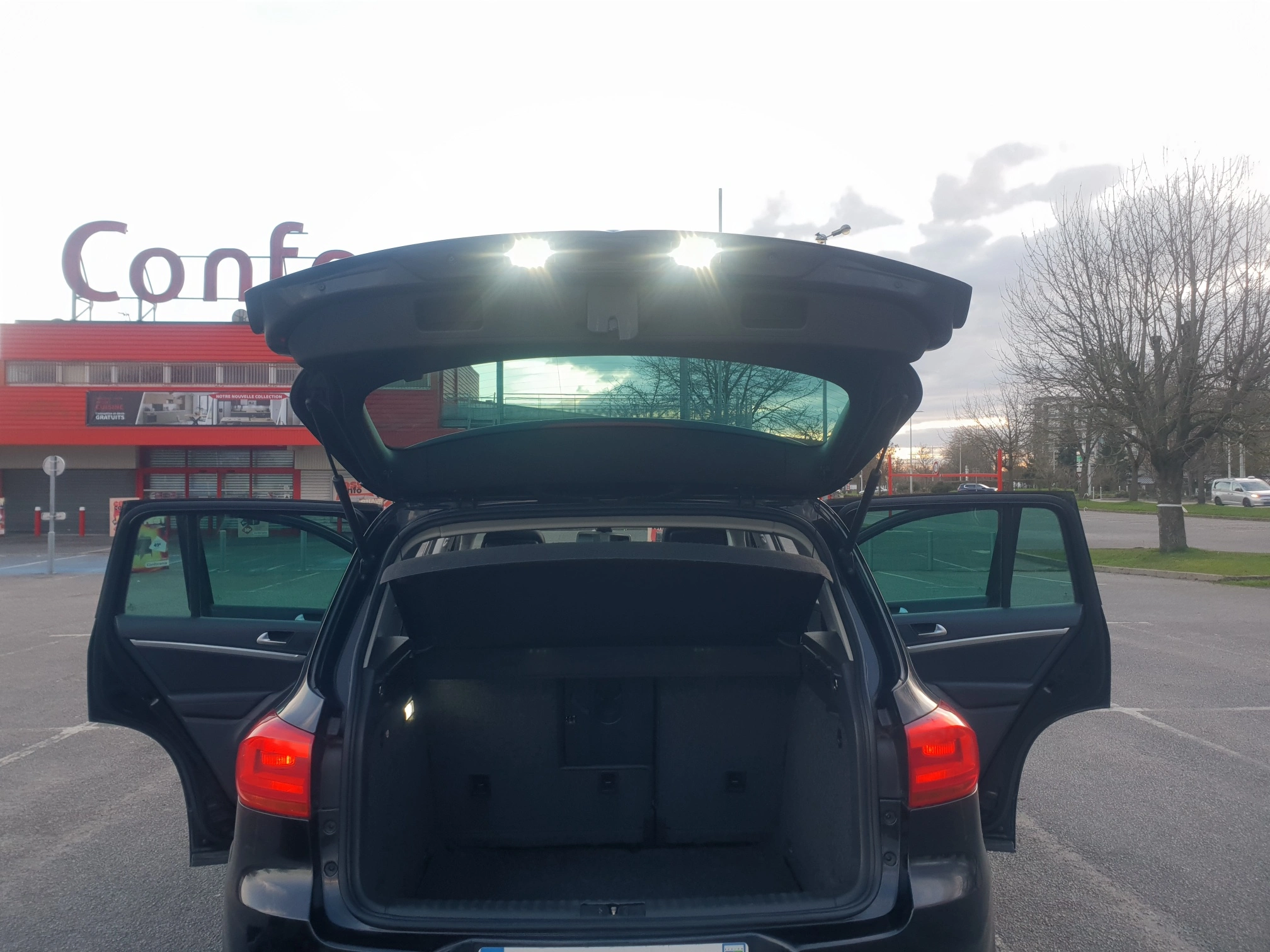 Volkswagen Tiguan (2) 2.0 TDI 140 BLUEMOTION TECHNOLOGY SPORTLINE 4MOTION DSG7