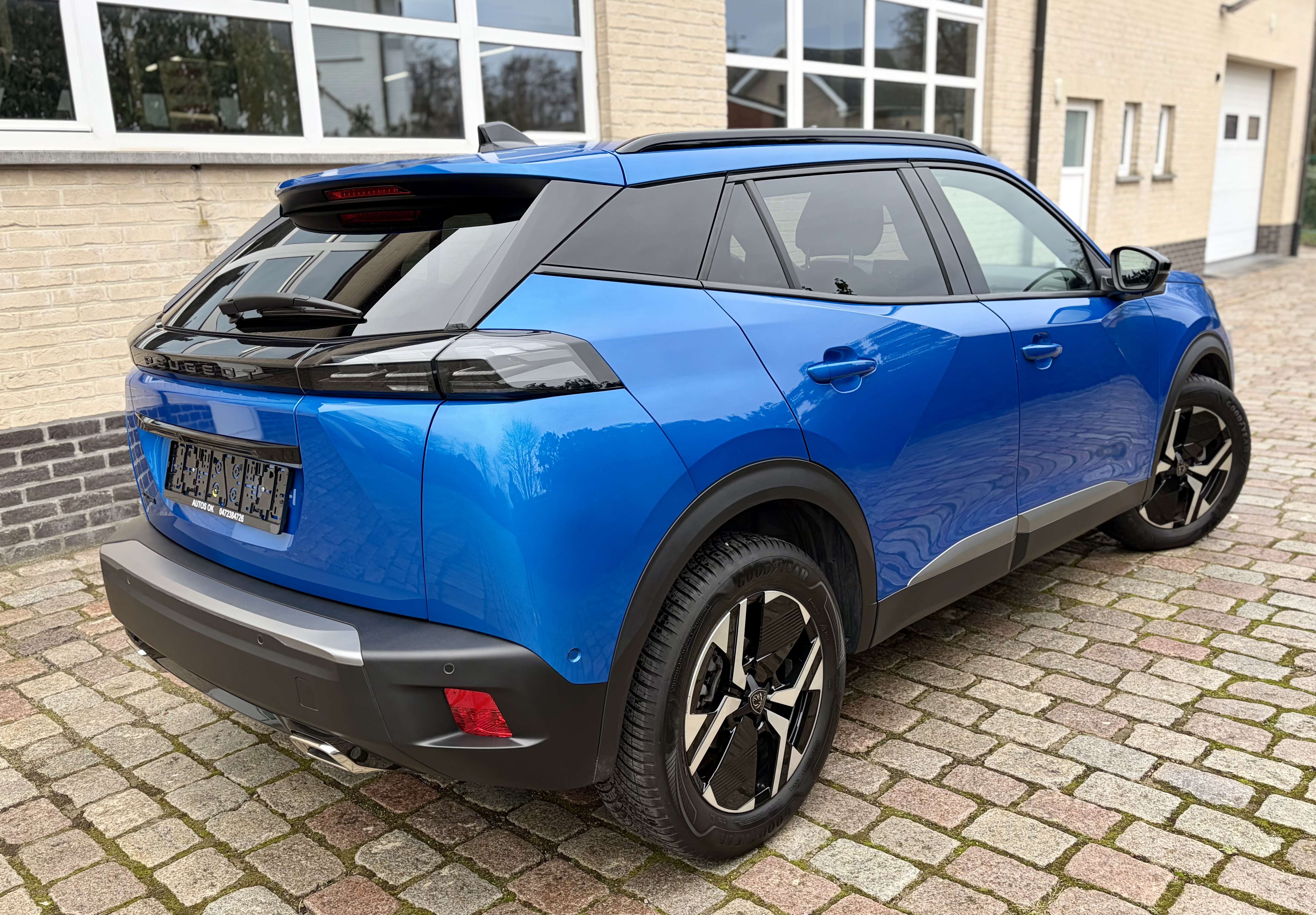 Peugeot 2008 1.2 PureTech Allure S  ### 18000 km ###