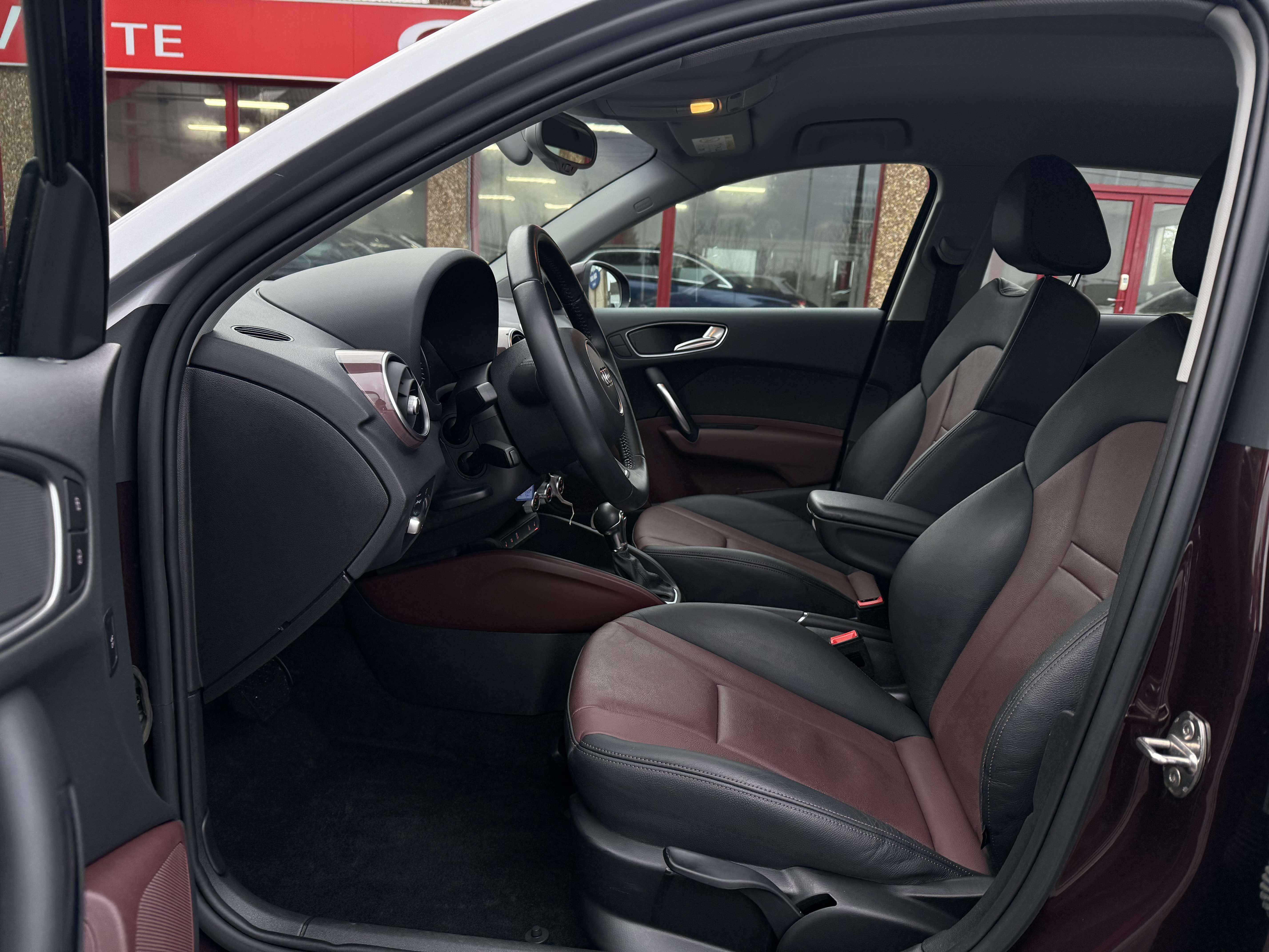 Audi A1 SPORTBACK 1.4 TFSI 14OCV S-TRONIC GPS CUIR XENON