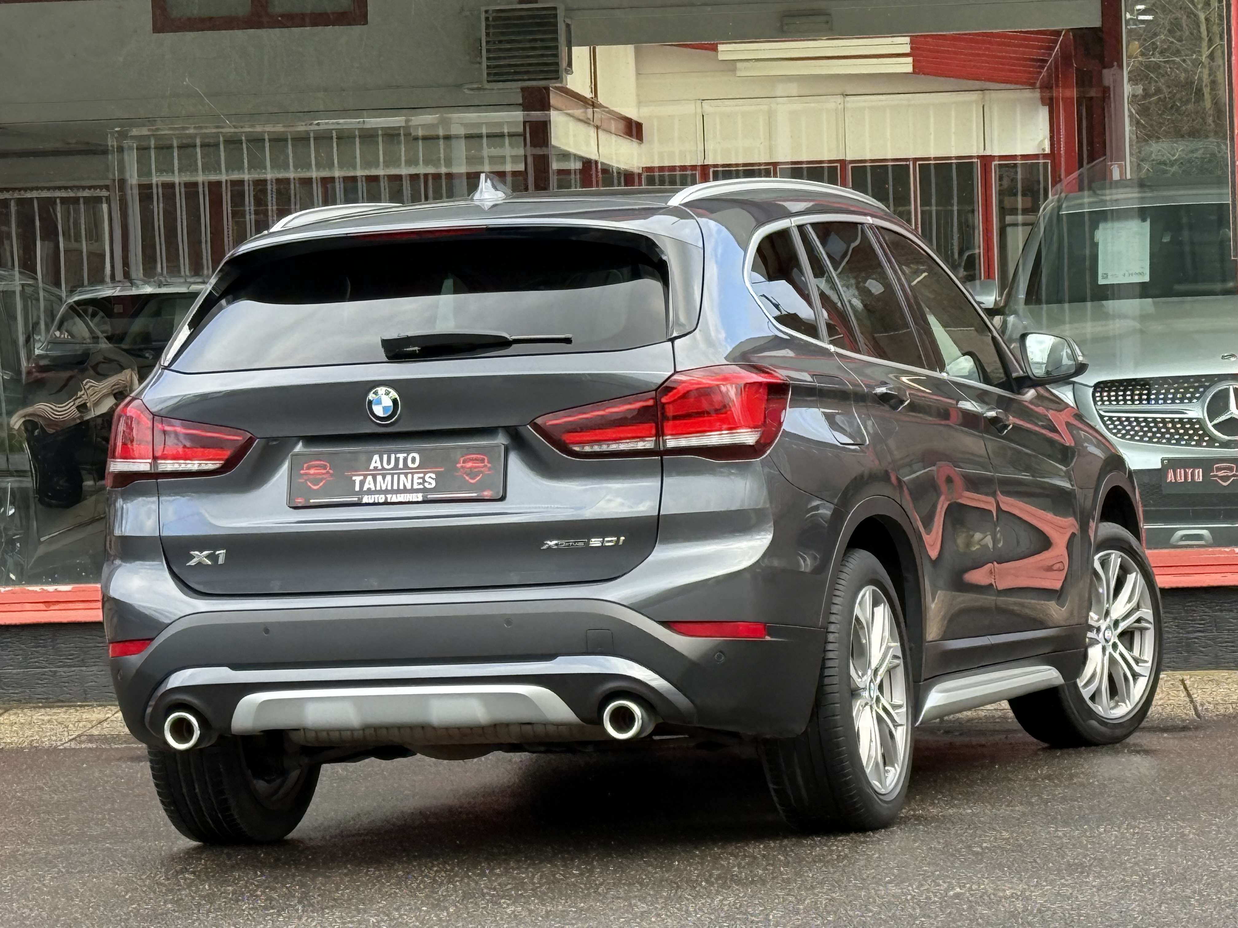 BMW X1 X1 2.0iAS xDrive20 Aut. / 1er Main / TVAC / LED