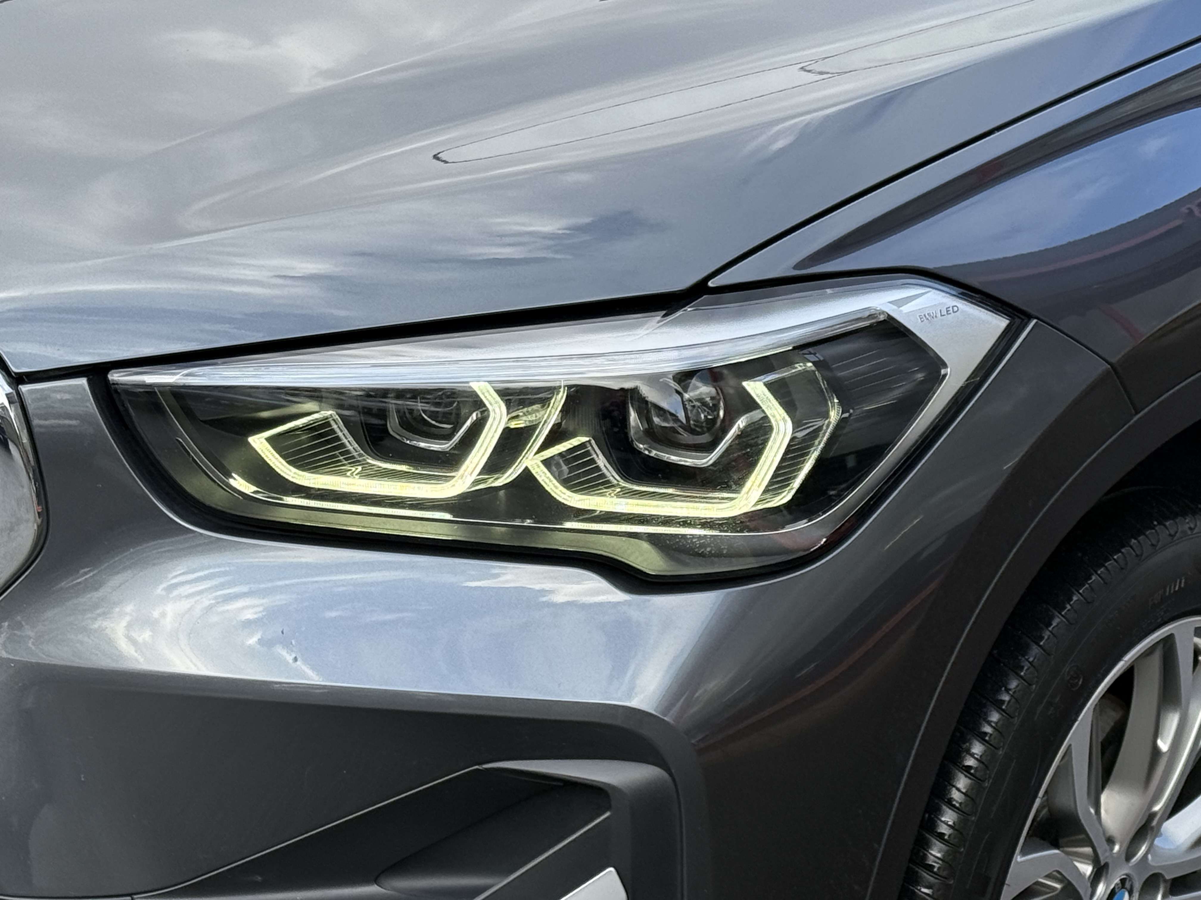 BMW X1 X1 2.0iAS xDrive20 Aut. / 1er Main / TVAC / LED