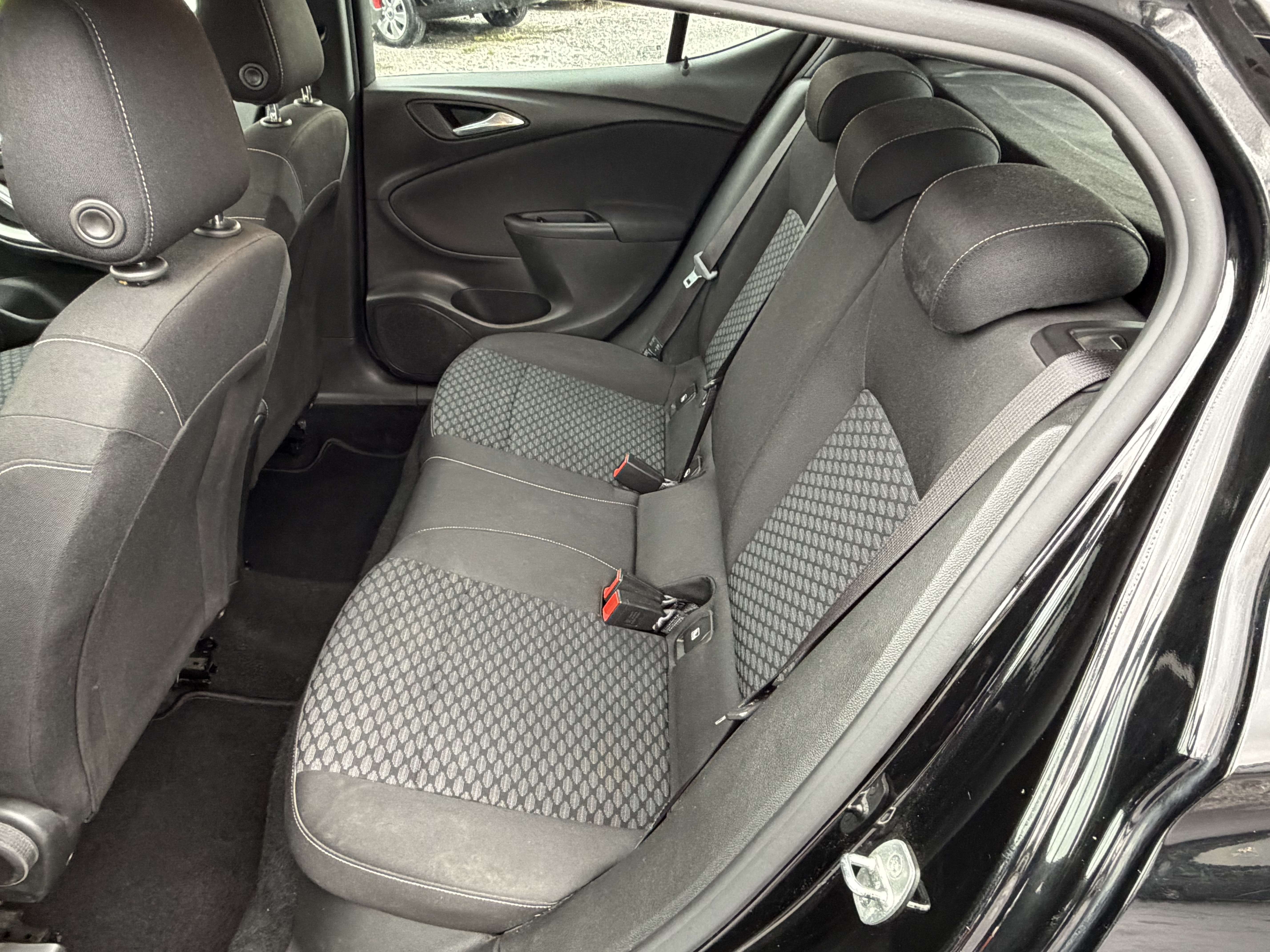 Opel Astra Astra 1.5 Turbo D*GPS*CLIM*