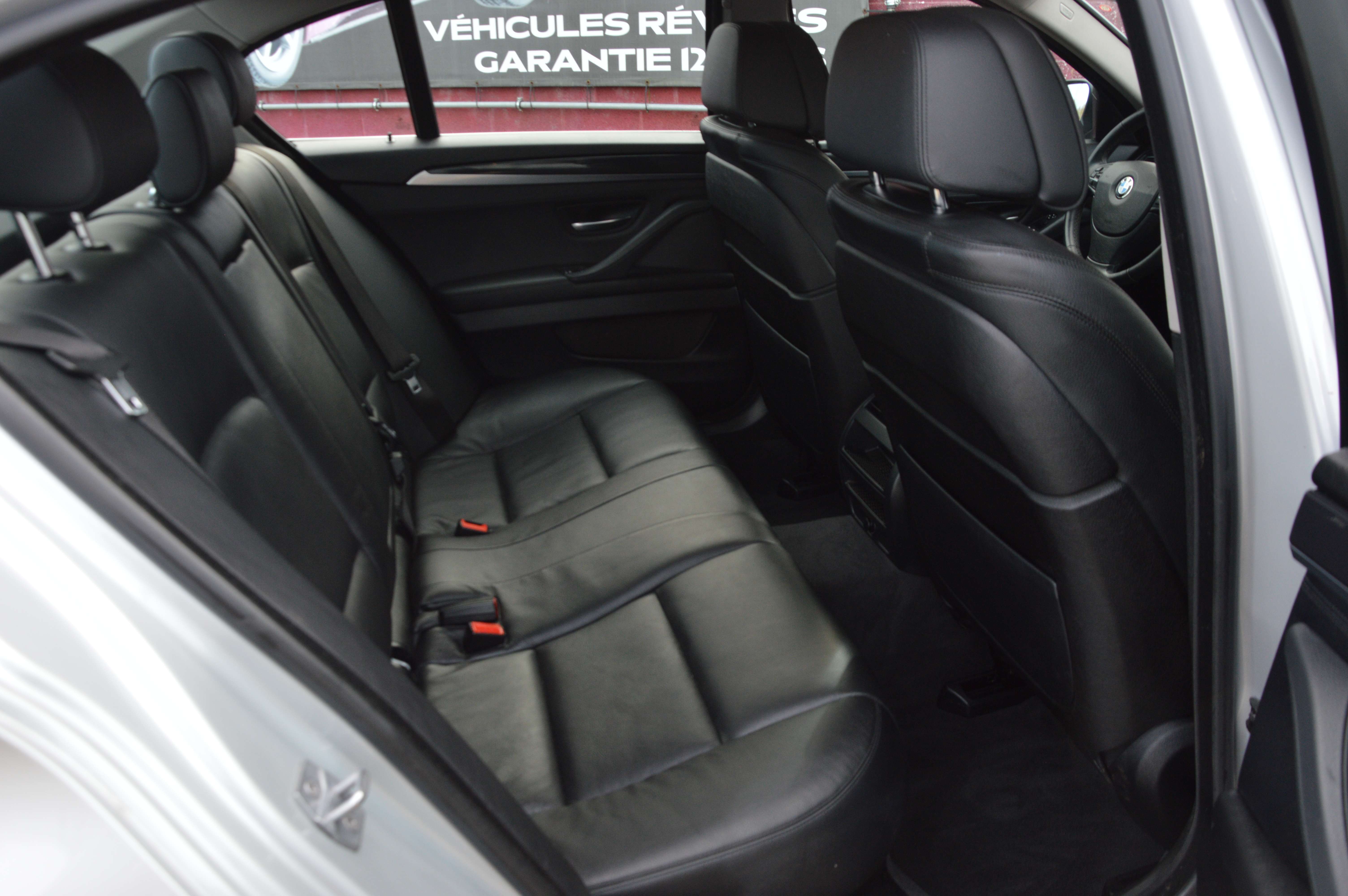 BMW 520 Dynamics ETAT SHOWROOM NAV SENS AV/AR 93.799KM