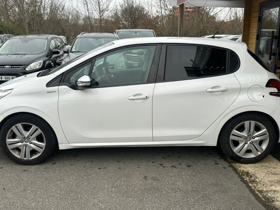 Peugeot 208 82ch BVM5 Style