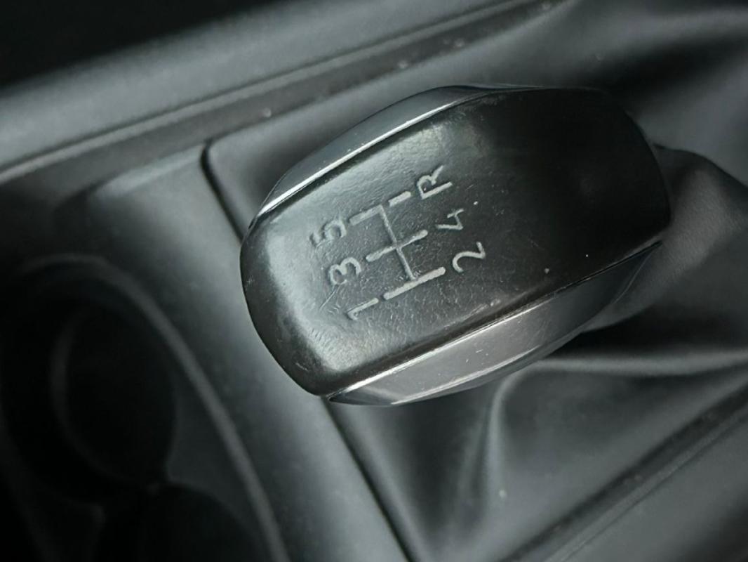 Peugeot 208 82ch BVM5 Style