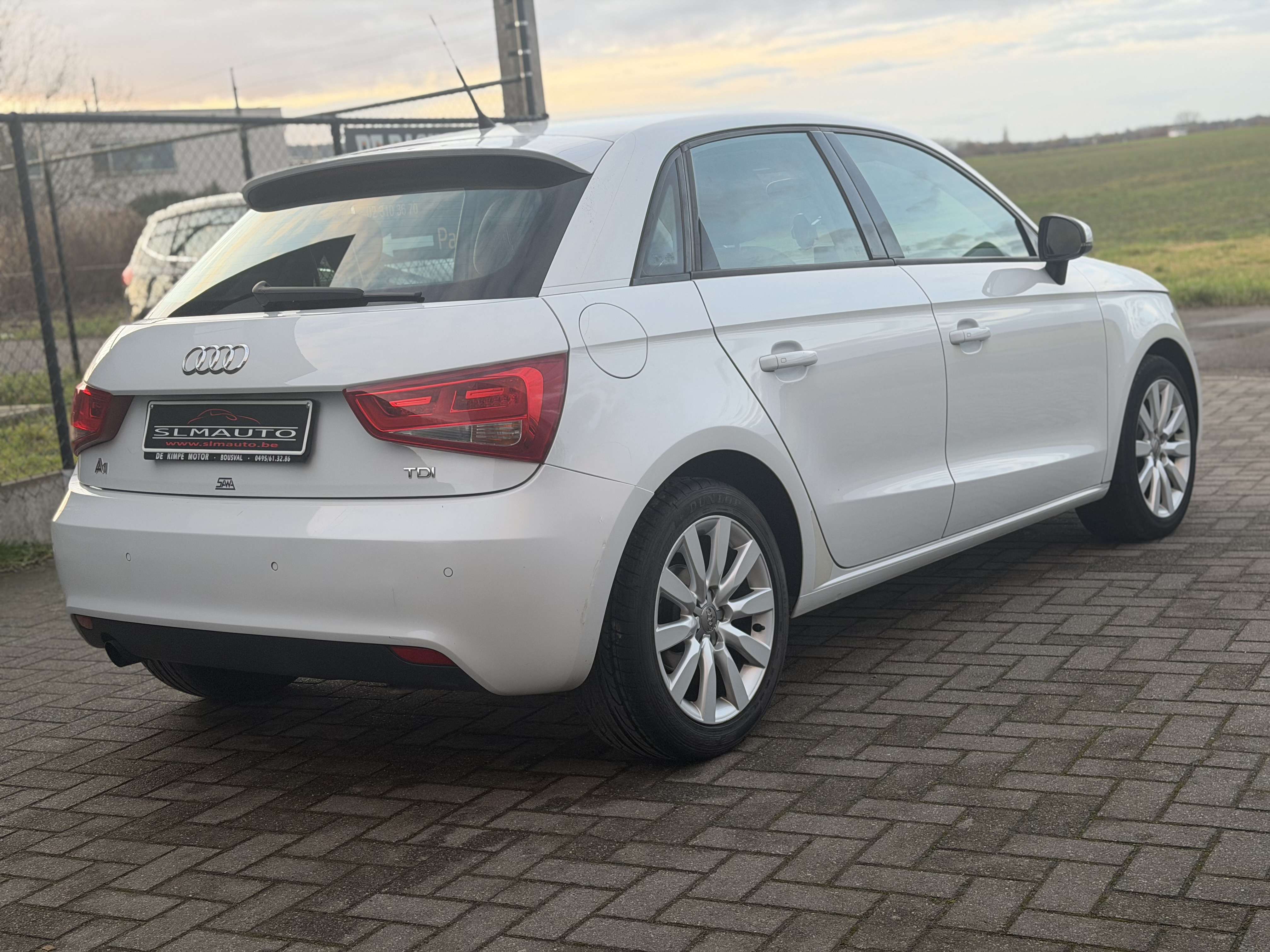 Audi A1 Sportback 1.6 TDI 90 Ambition EXPORT MARCHAND