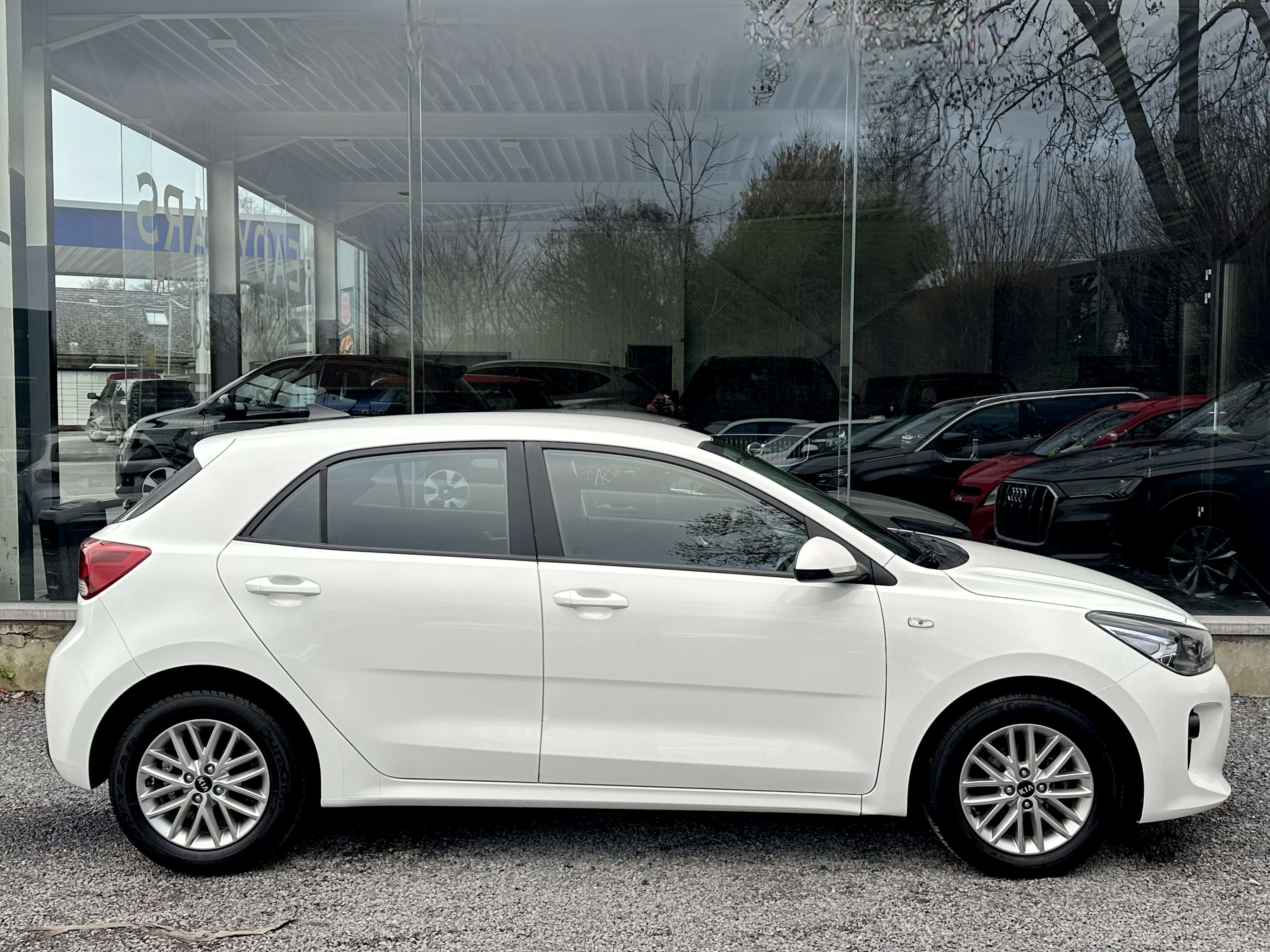 Kia Rio 1.2*NAVI*CAMERA*APPLE CARPLAY*GARANTIE*CARNET KIA