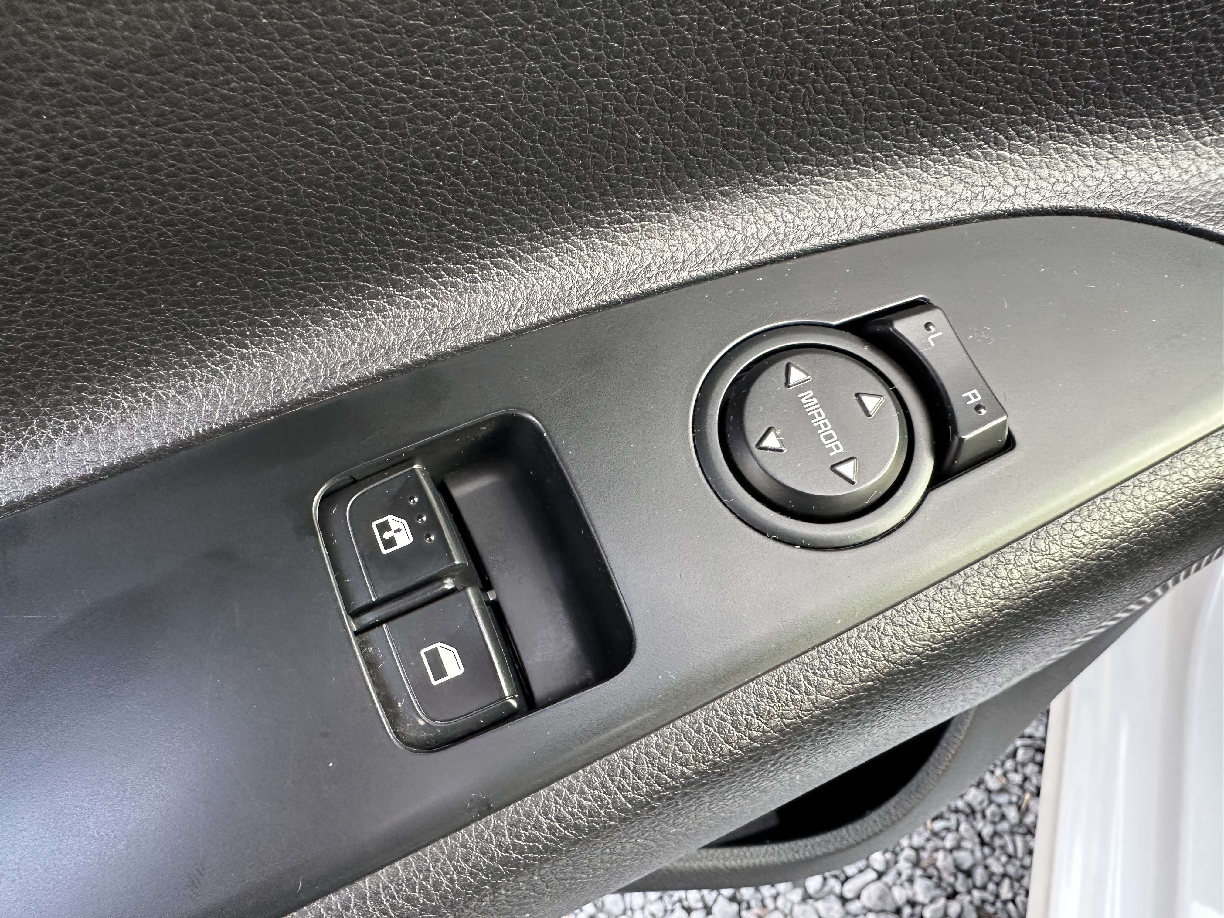 Kia Rio 1.2*NAVI*CAMERA*APPLE CARPLAY*GARANTIE*CARNET KIA