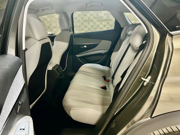 Peugeot 3008 II 1.6 BLUEHDI 120 S&amp;S EURO6 ALLURE