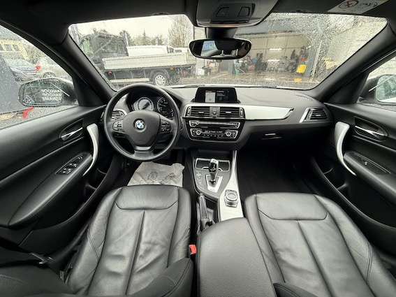 BMW 118 118iA, Automaat, Xenon, Navigatie + 12M Garantie