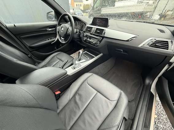 BMW 118 118iA, Automaat, Xenon, Navigatie + 12M Garantie